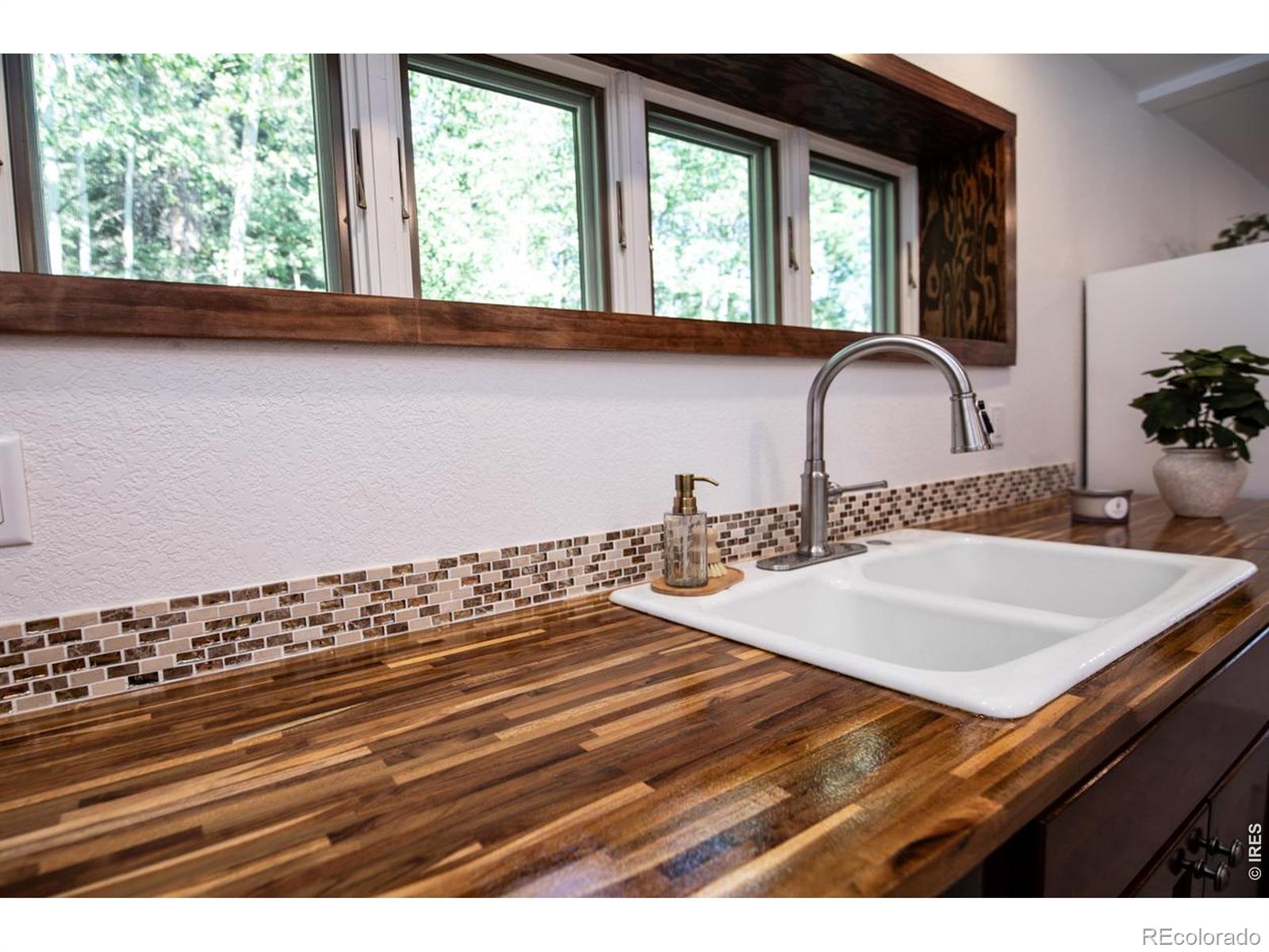 MLS Image #11 for 788 w 4th street,nederland, Colorado