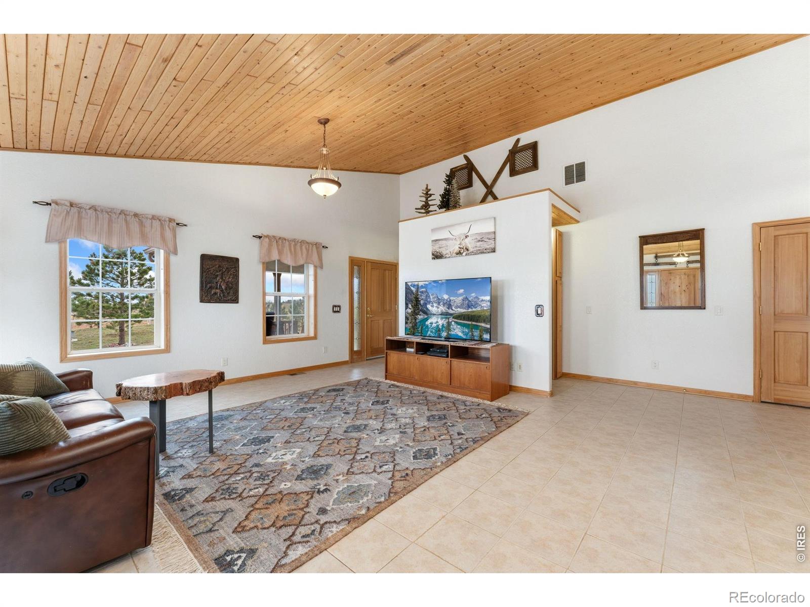 MLS Image #3 for 167  rawah court,livermore, Colorado