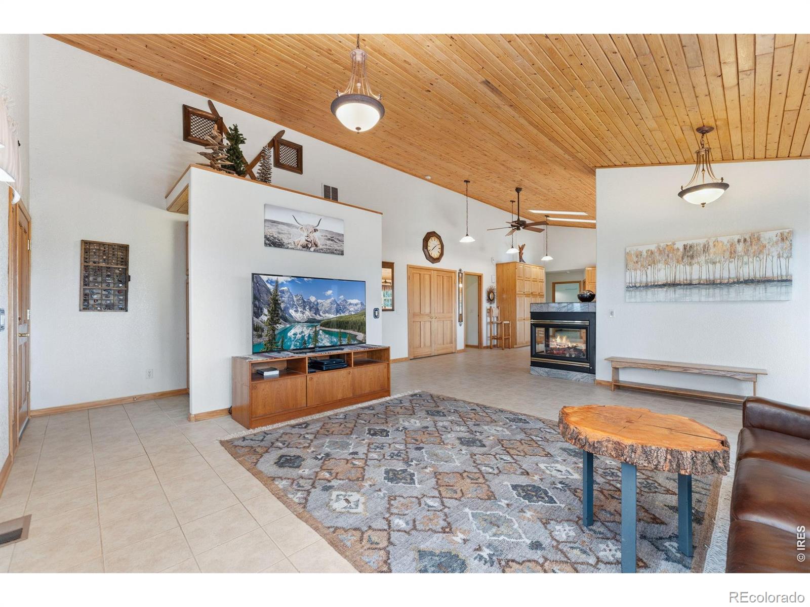 MLS Image #8 for 167  rawah court,livermore, Colorado