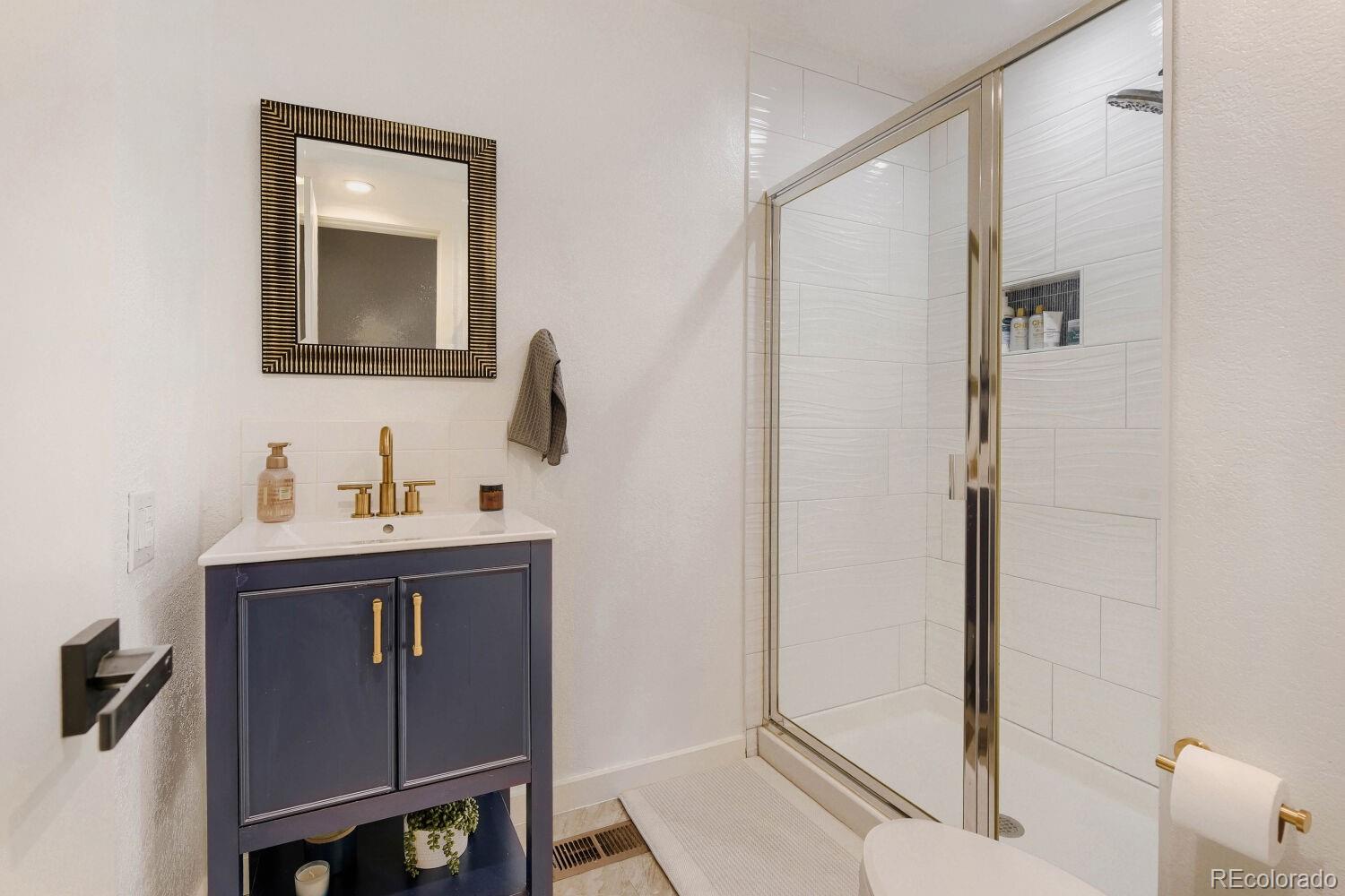 MLS Image #18 for 6556 s adams court,littleton, Colorado