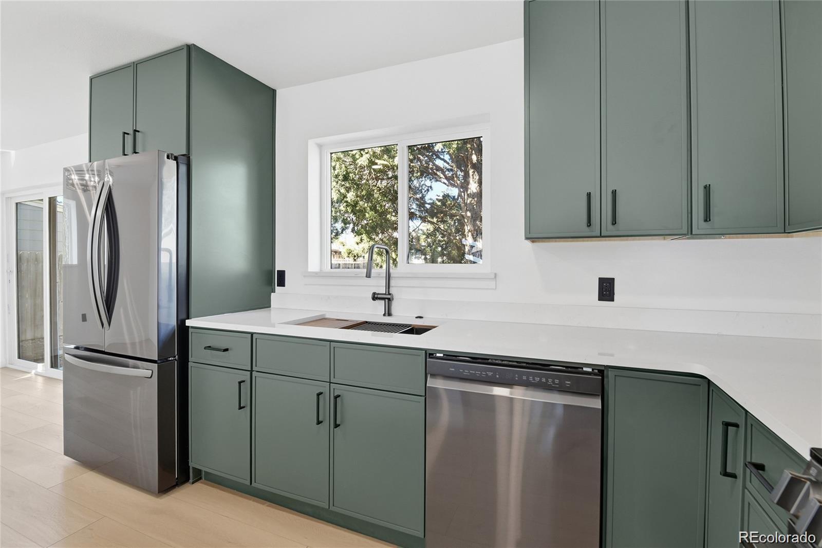 MLS Image #17 for 1431 s glencoe street,denver, Colorado