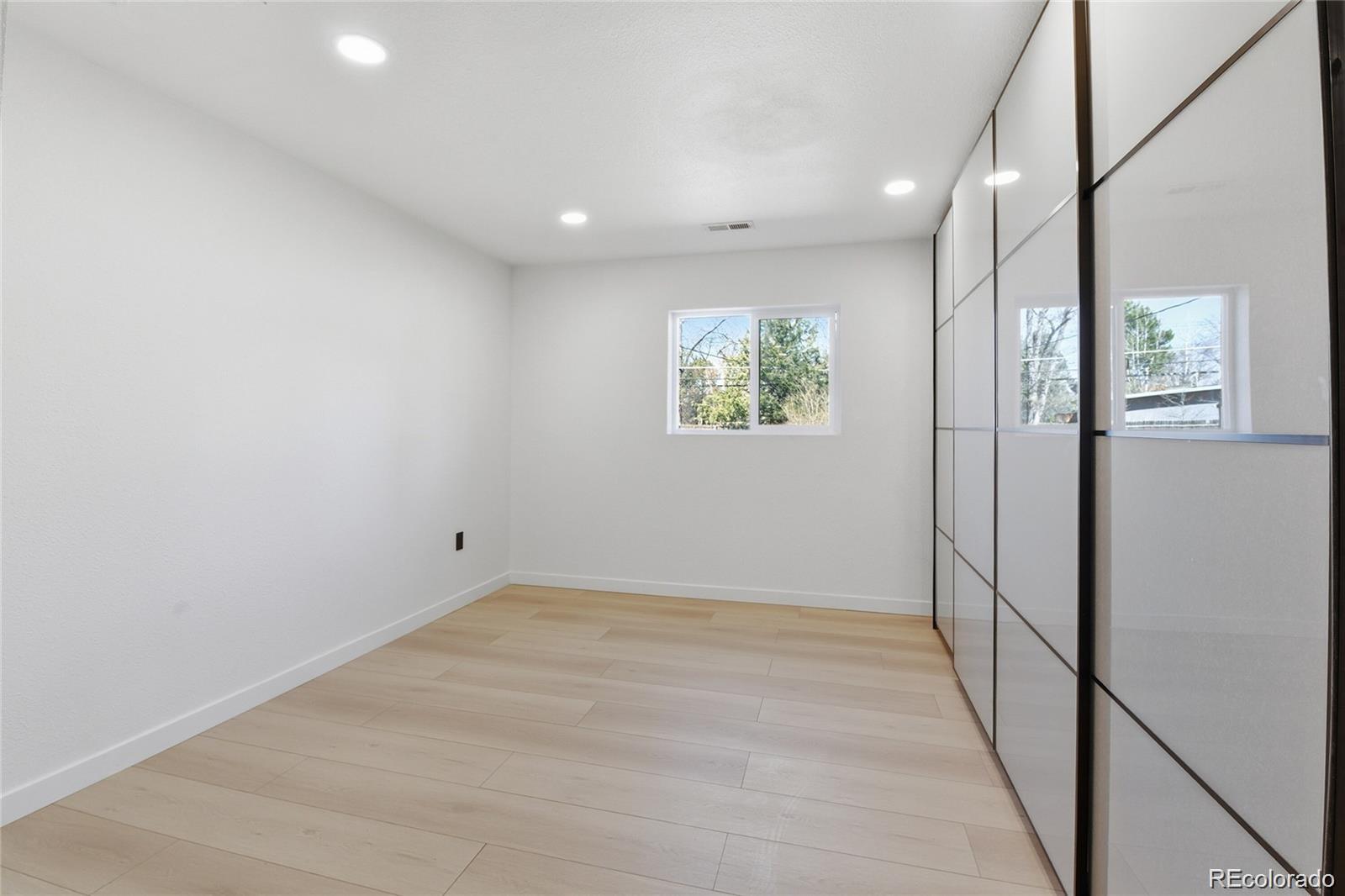 MLS Image #21 for 1431 s glencoe street,denver, Colorado