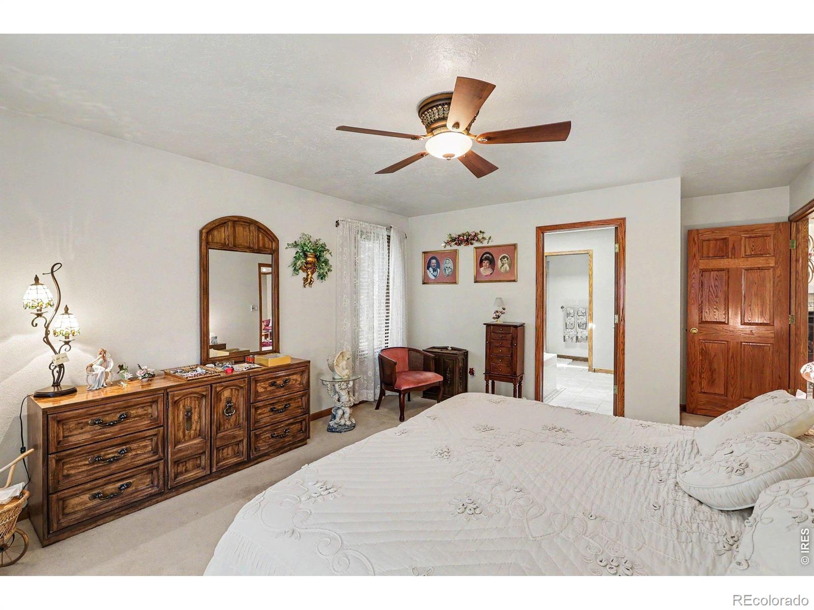 MLS Image #11 for 2010  46th avenue,greeley, Colorado