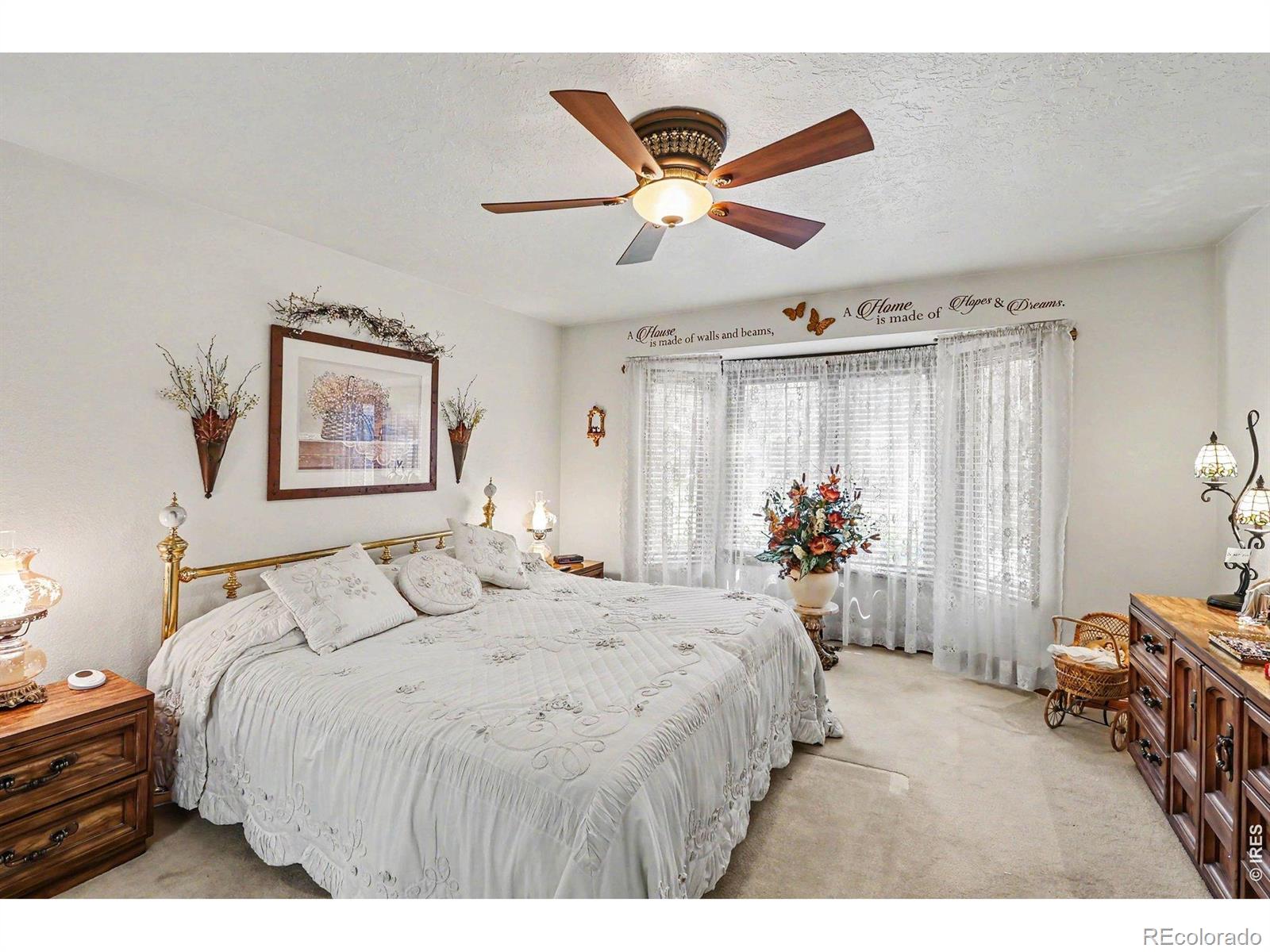 MLS Image #17 for 2010  46th avenue,greeley, Colorado