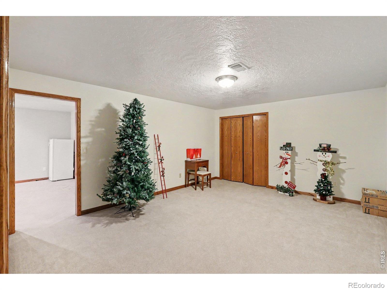 MLS Image #23 for 2010  46th avenue,greeley, Colorado