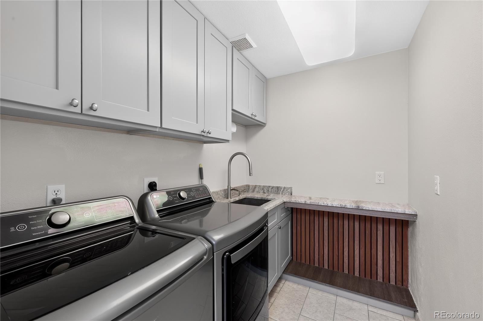 MLS Image #33 for 465  madison street,denver, Colorado