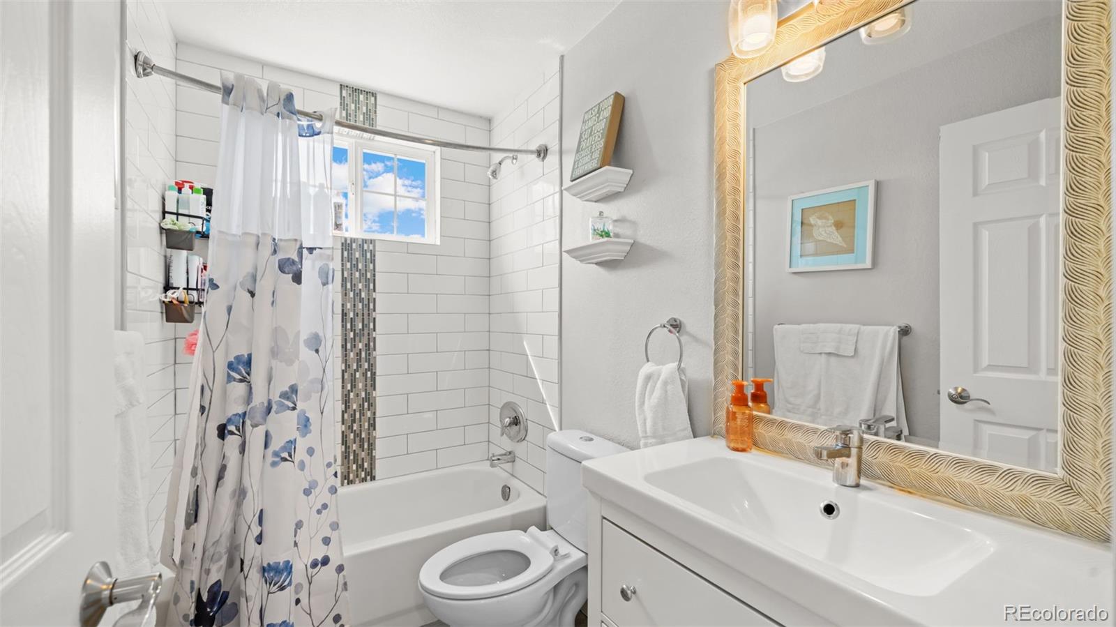 MLS Image #18 for 3604 s nepal street,aurora, Colorado