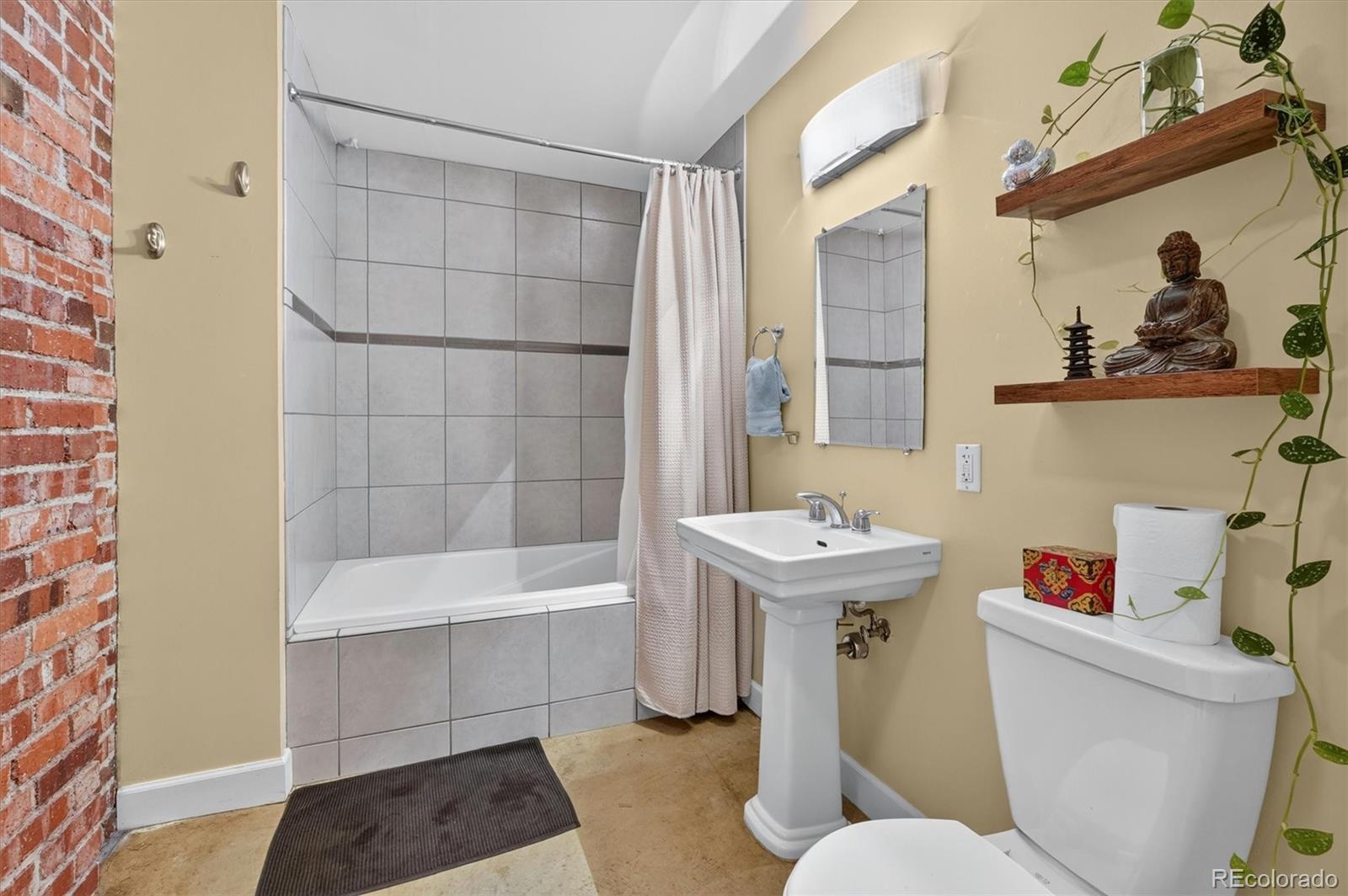 MLS Image #23 for 2500  walnut street 102,denver, Colorado