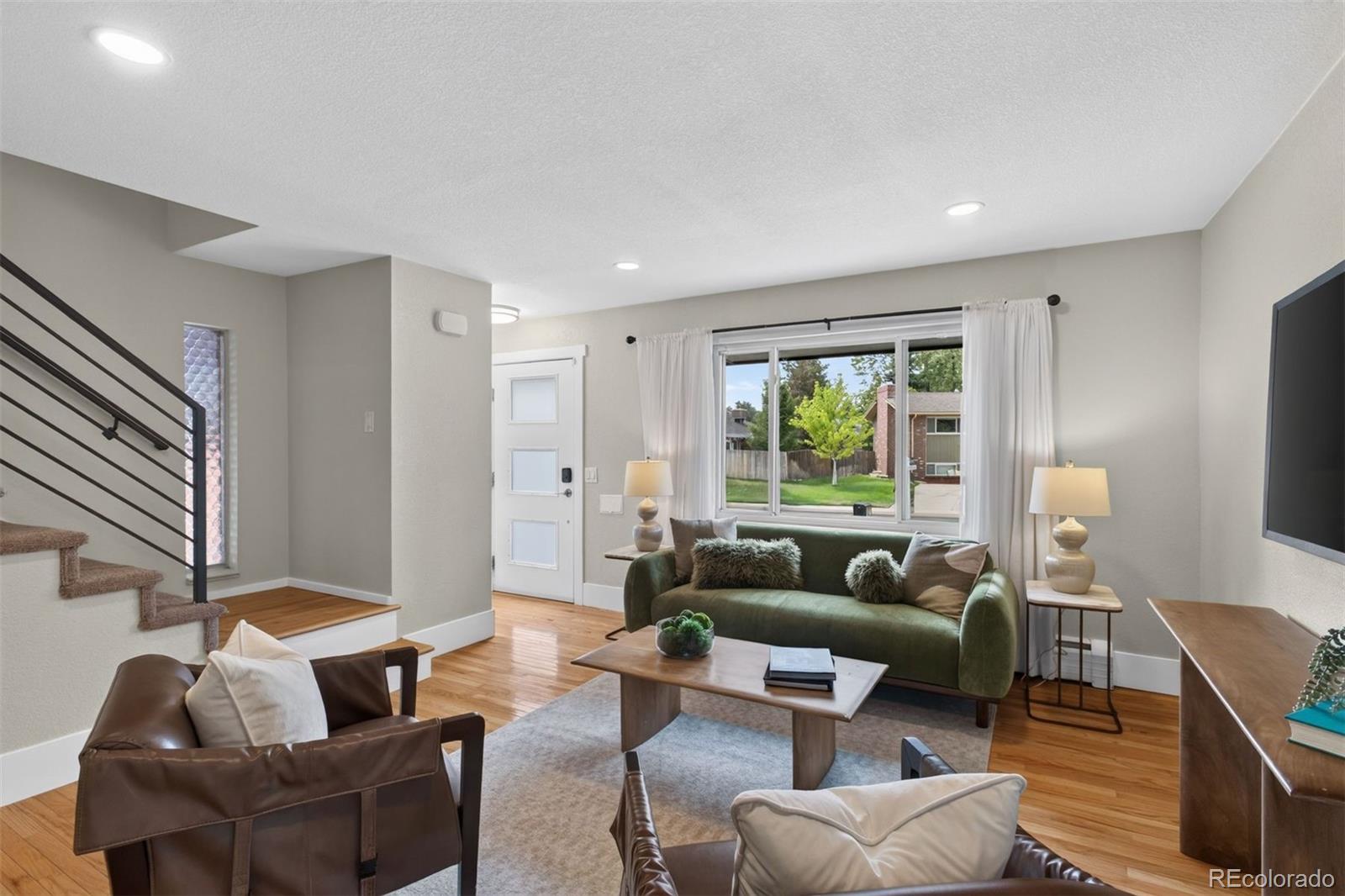 MLS Image #12 for 6831 e ithaca place,denver, Colorado