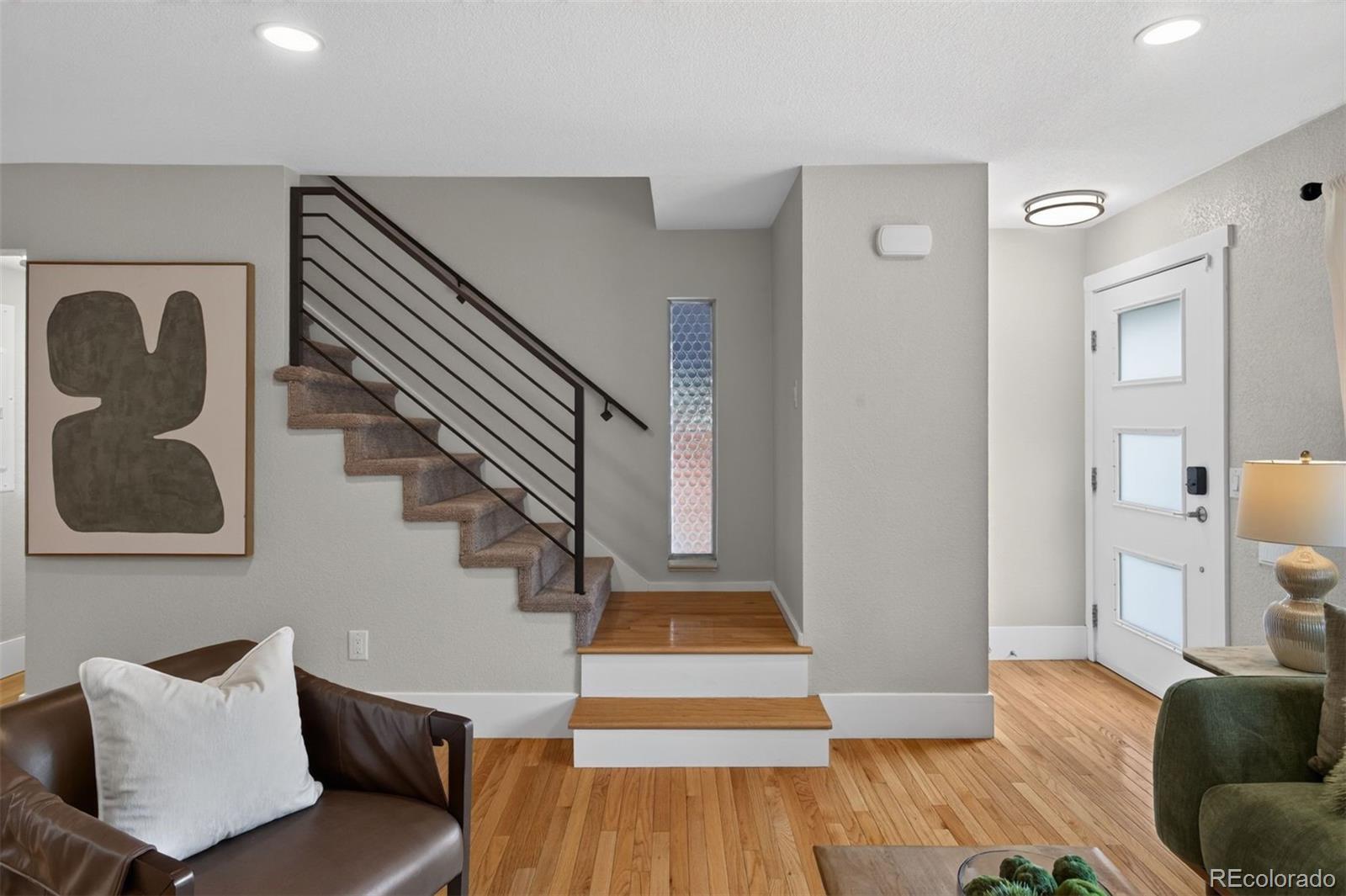 MLS Image #13 for 6831 e ithaca place,denver, Colorado
