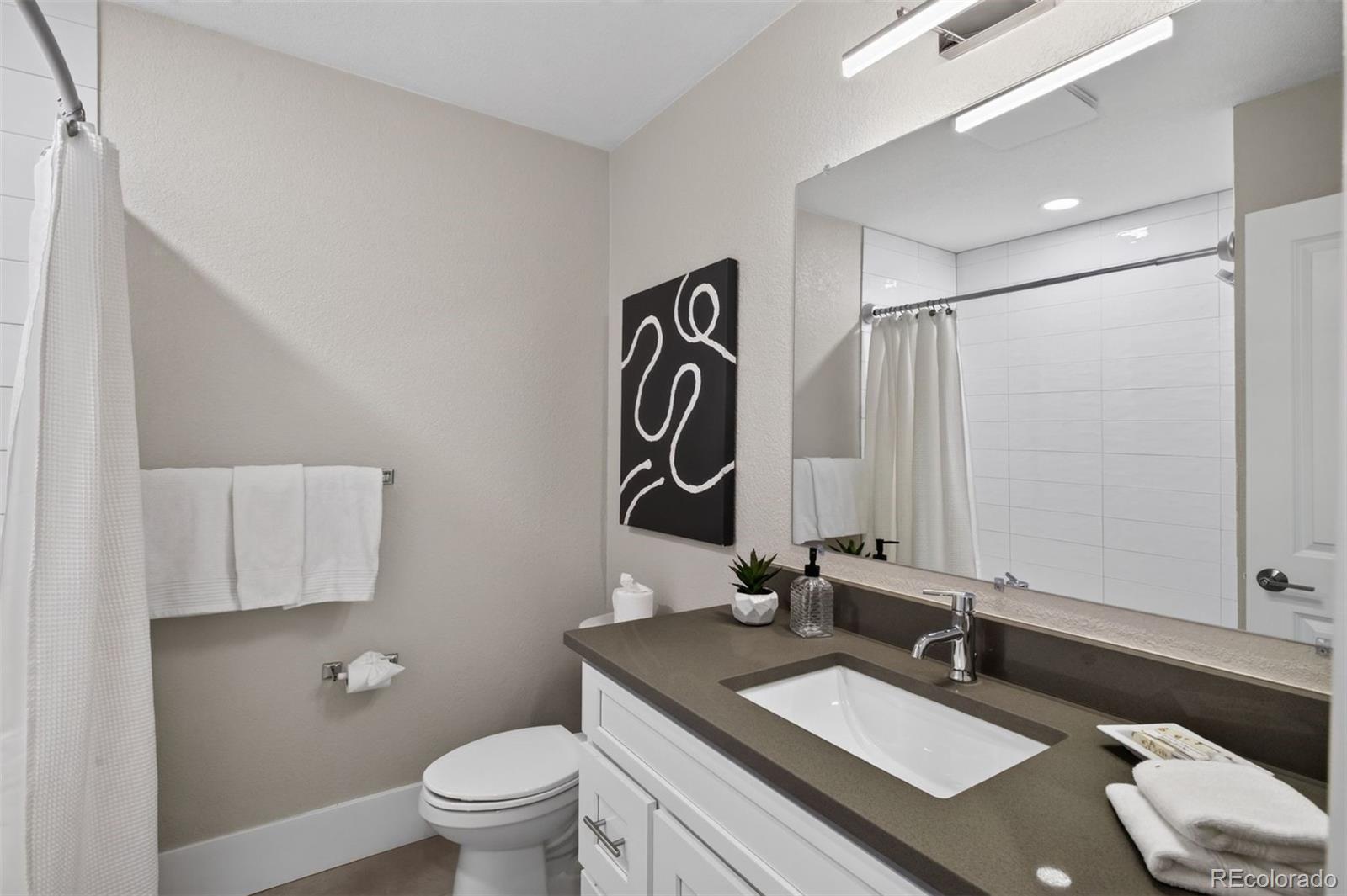 MLS Image #21 for 6831 e ithaca place,denver, Colorado