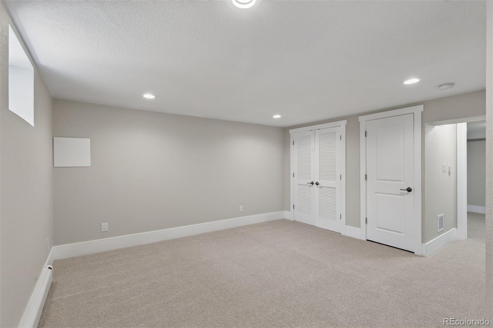 MLS Image #22 for 6831 e ithaca place,denver, Colorado