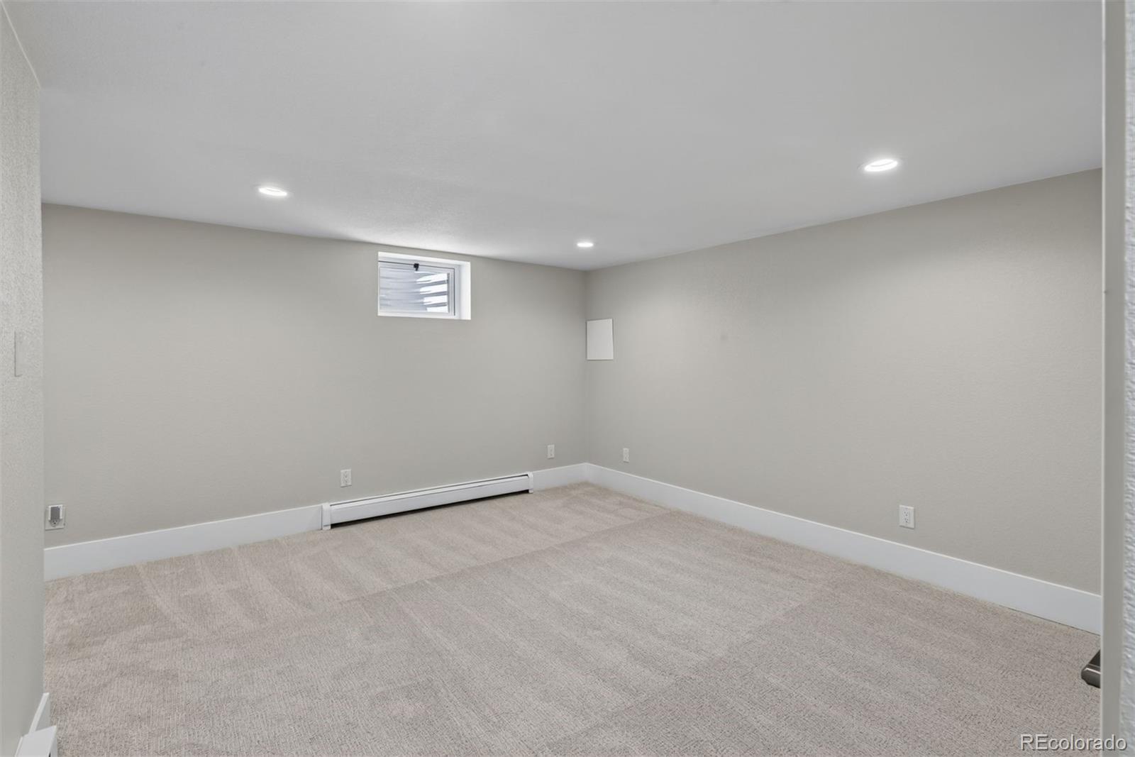 MLS Image #24 for 6831 e ithaca place,denver, Colorado