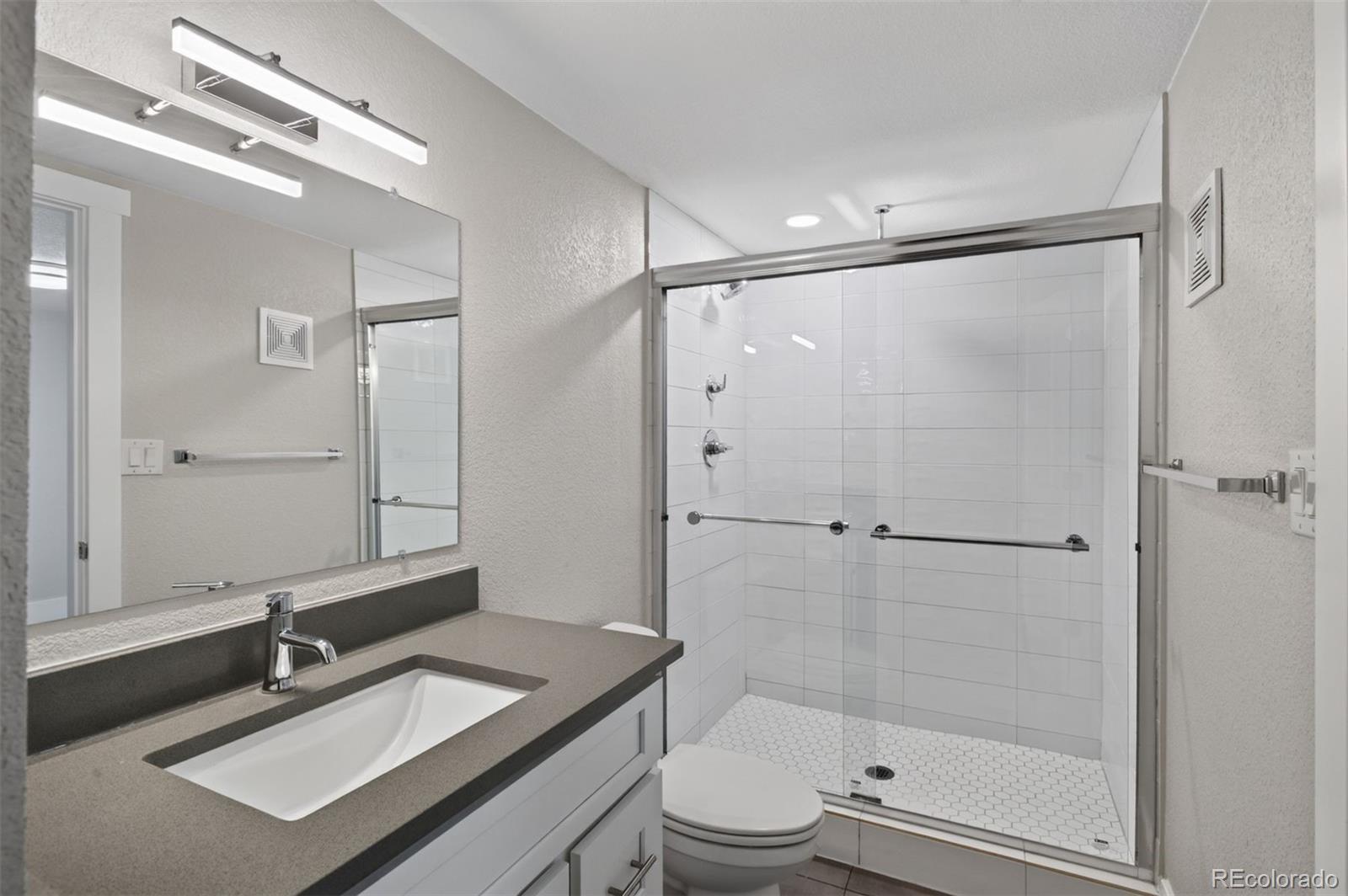 MLS Image #27 for 6831 e ithaca place,denver, Colorado