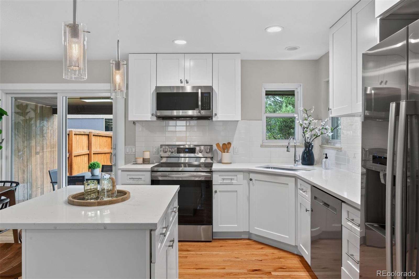 MLS Image #3 for 6831 e ithaca place,denver, Colorado