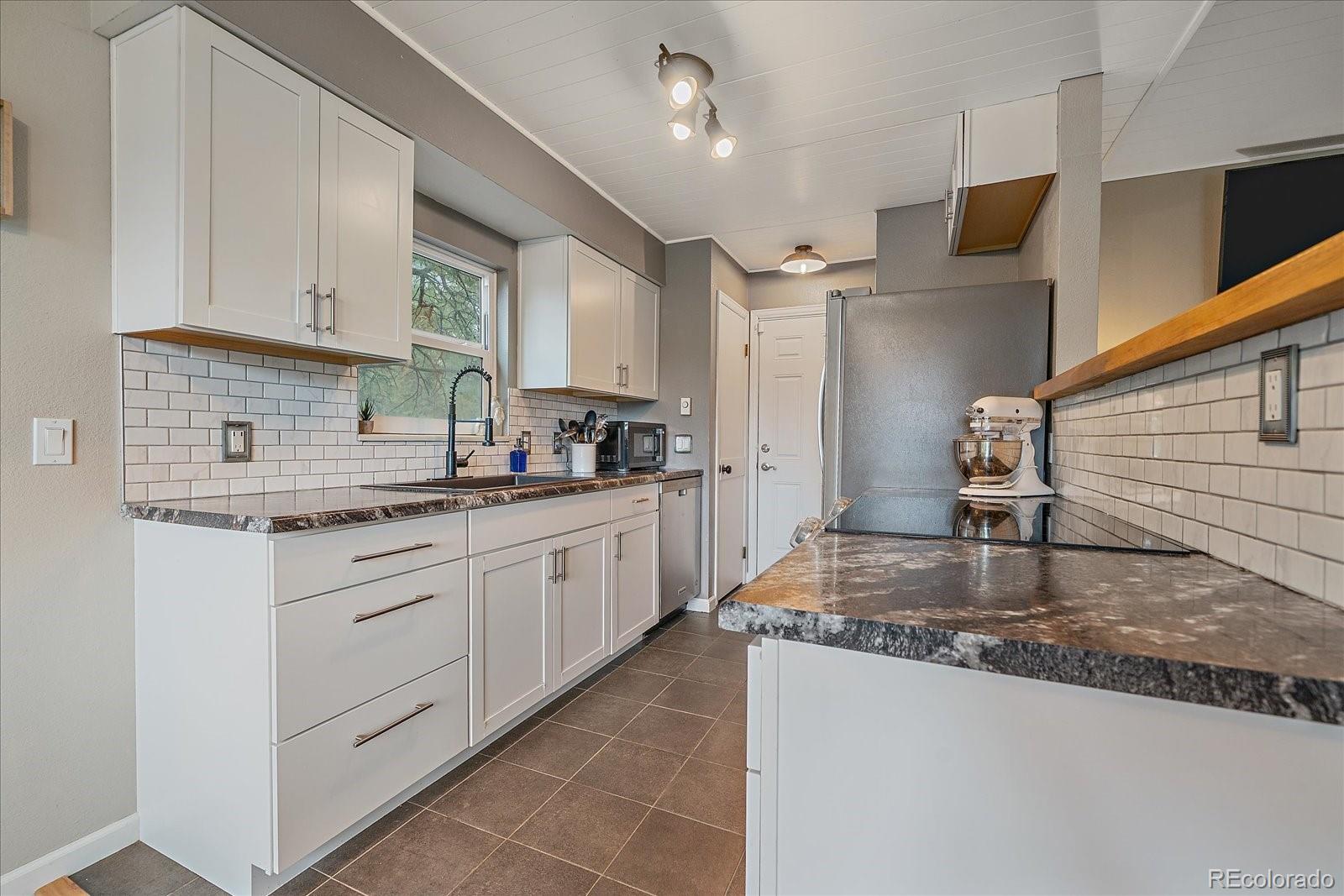 MLS Image #11 for 5360  pine ridge drive,elizabeth, Colorado