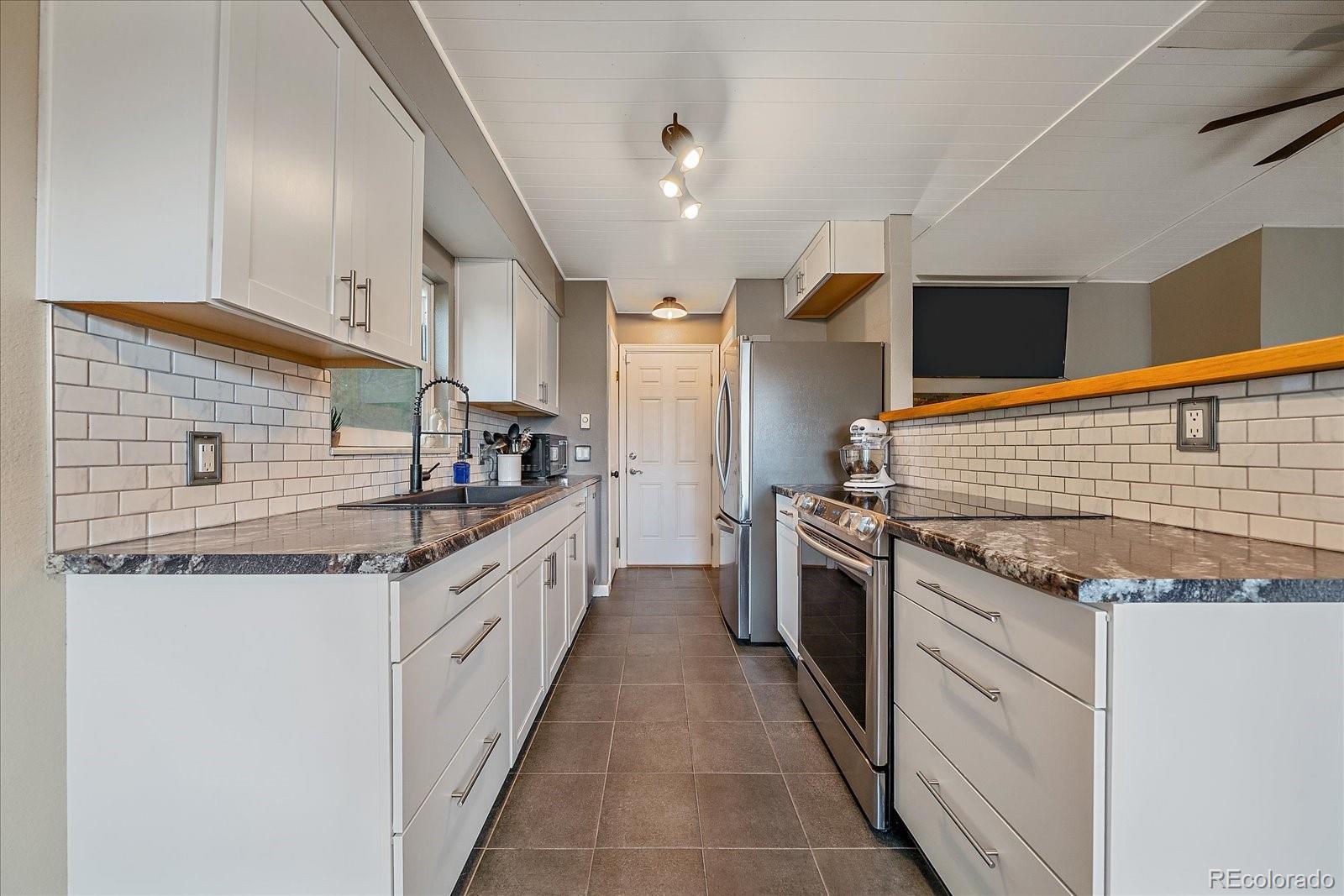 MLS Image #12 for 5360  pine ridge drive,elizabeth, Colorado