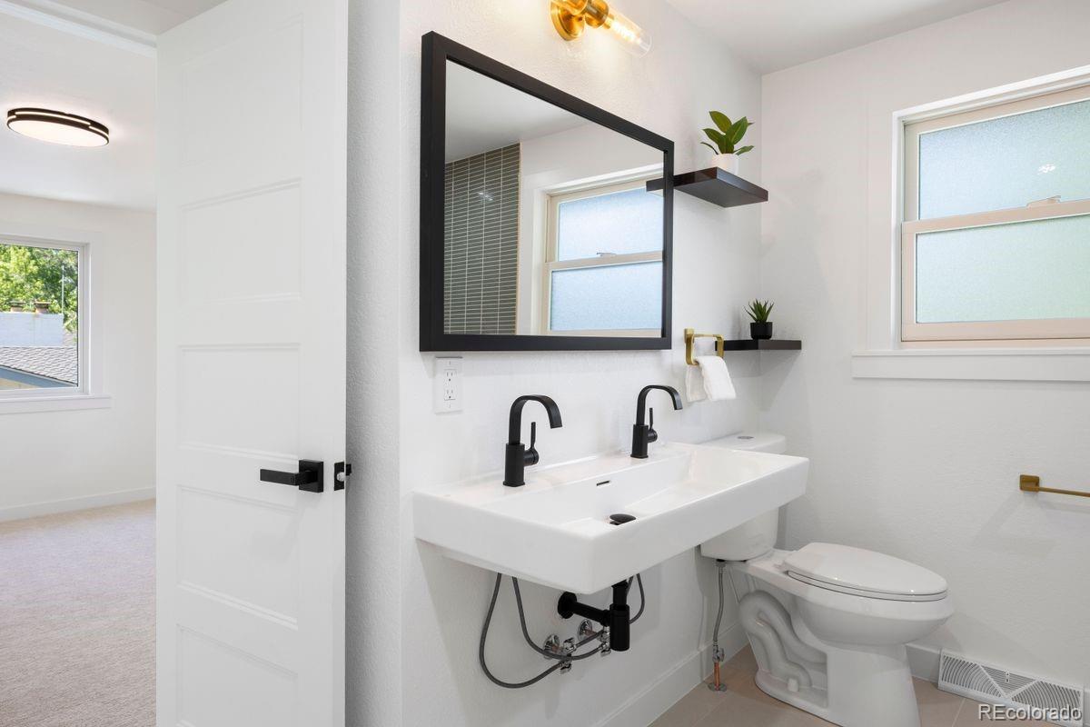 MLS Image #23 for 3851 s quebec street,denver, Colorado