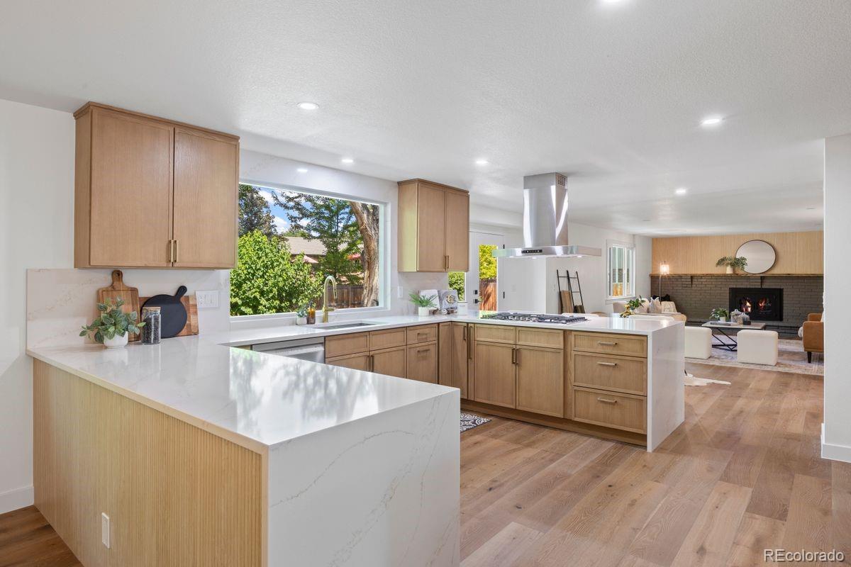 MLS Image #6 for 3851 s quebec street,denver, Colorado