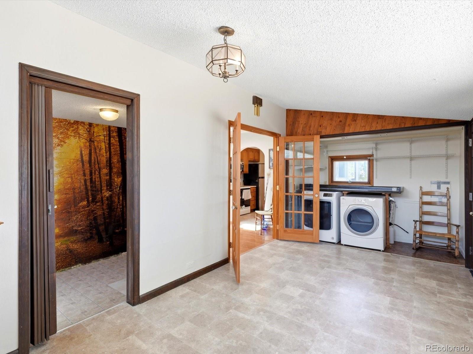 MLS Image #22 for 1440 s hudson street,denver, Colorado