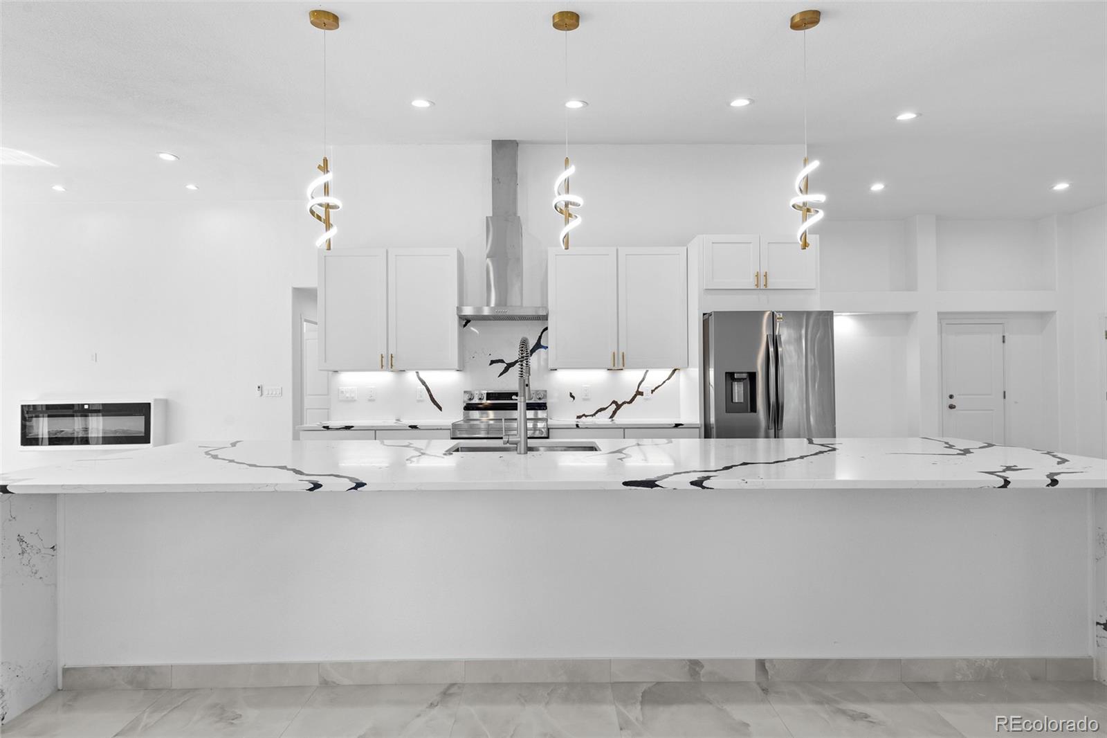 MLS Image #11 for 6118  salvia court,golden, Colorado