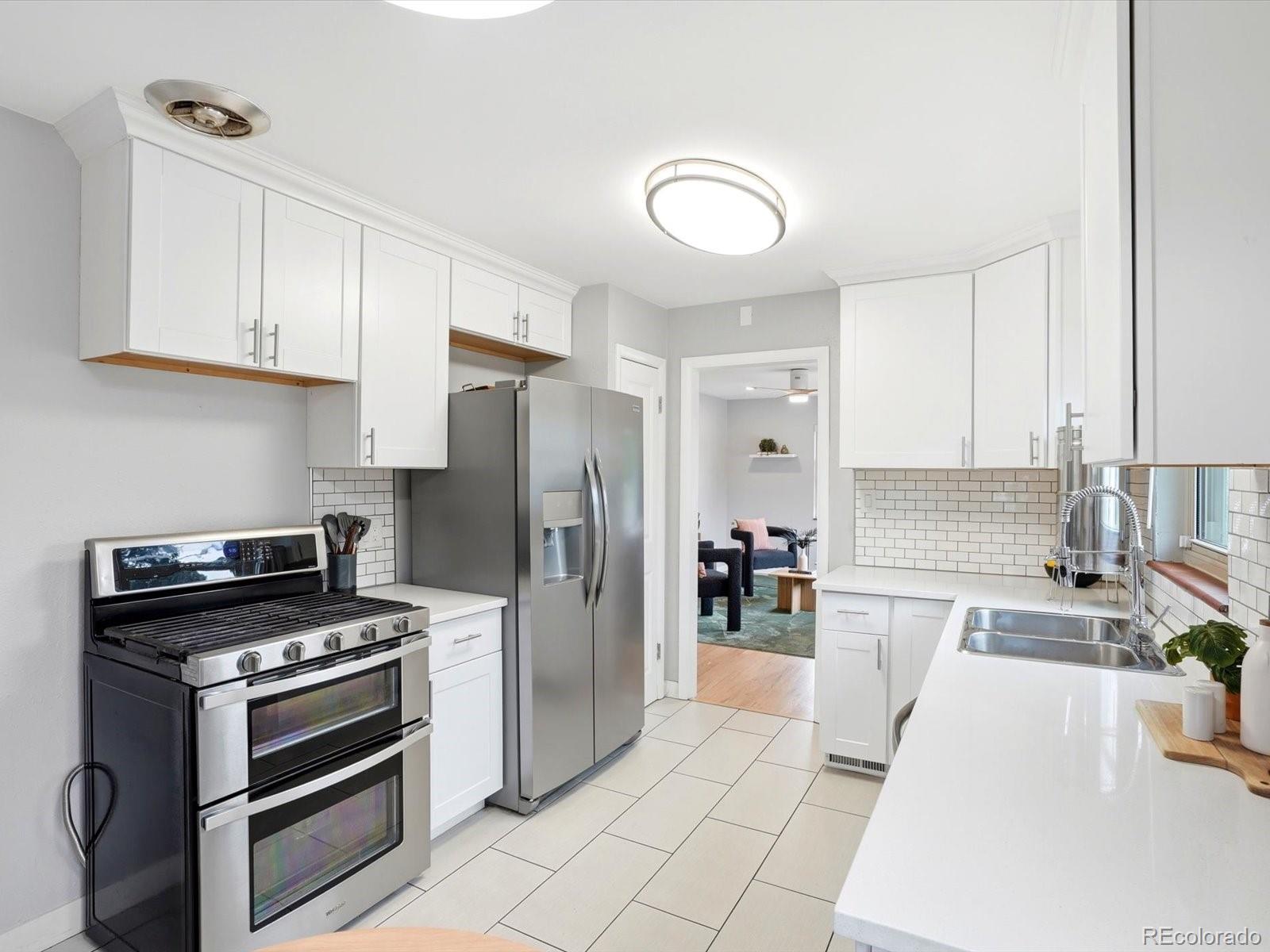 MLS Image #10 for 3655 e yale avenue,denver, Colorado