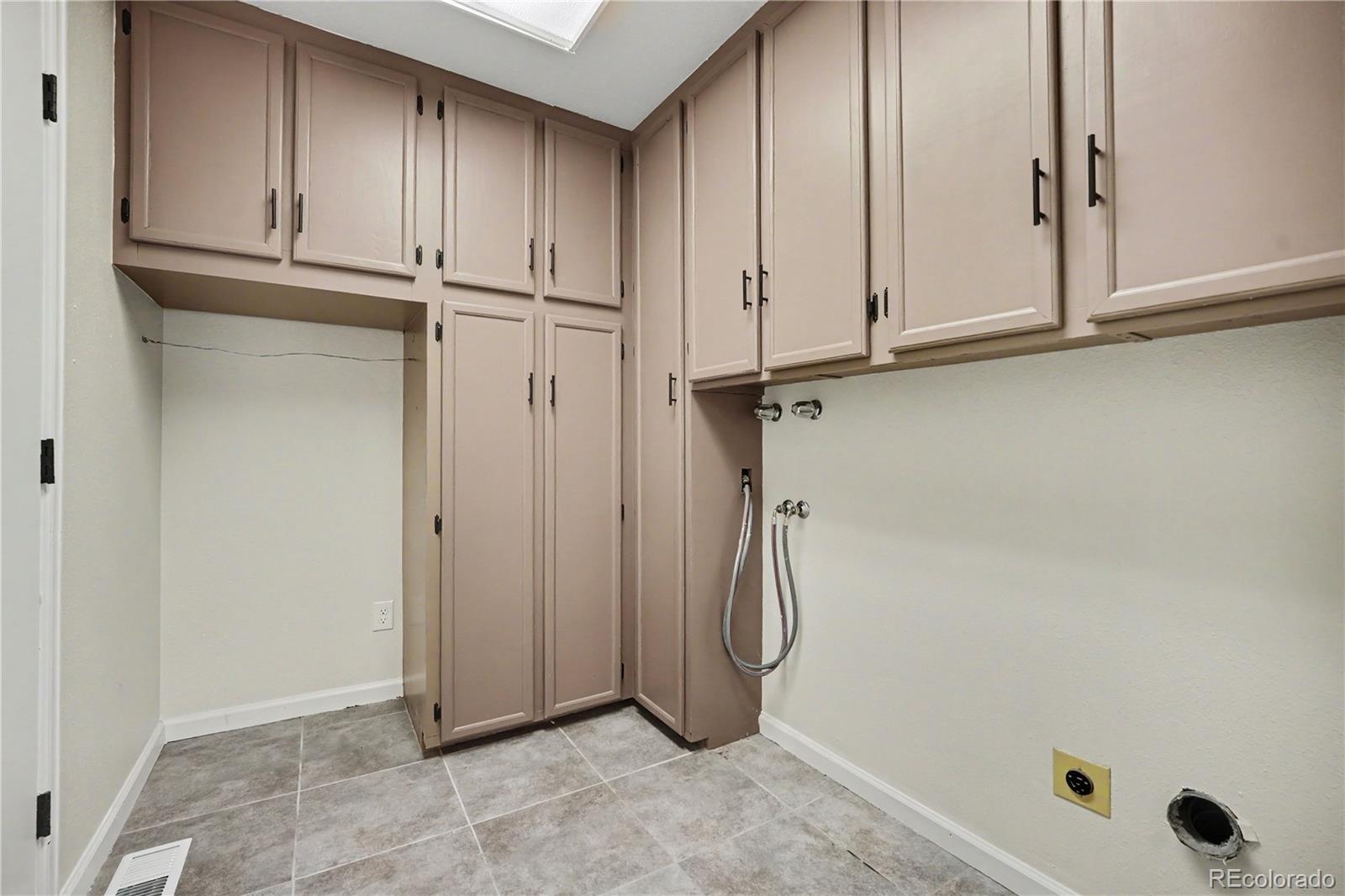 MLS Image #29 for 6102 s lima way,englewood, Colorado