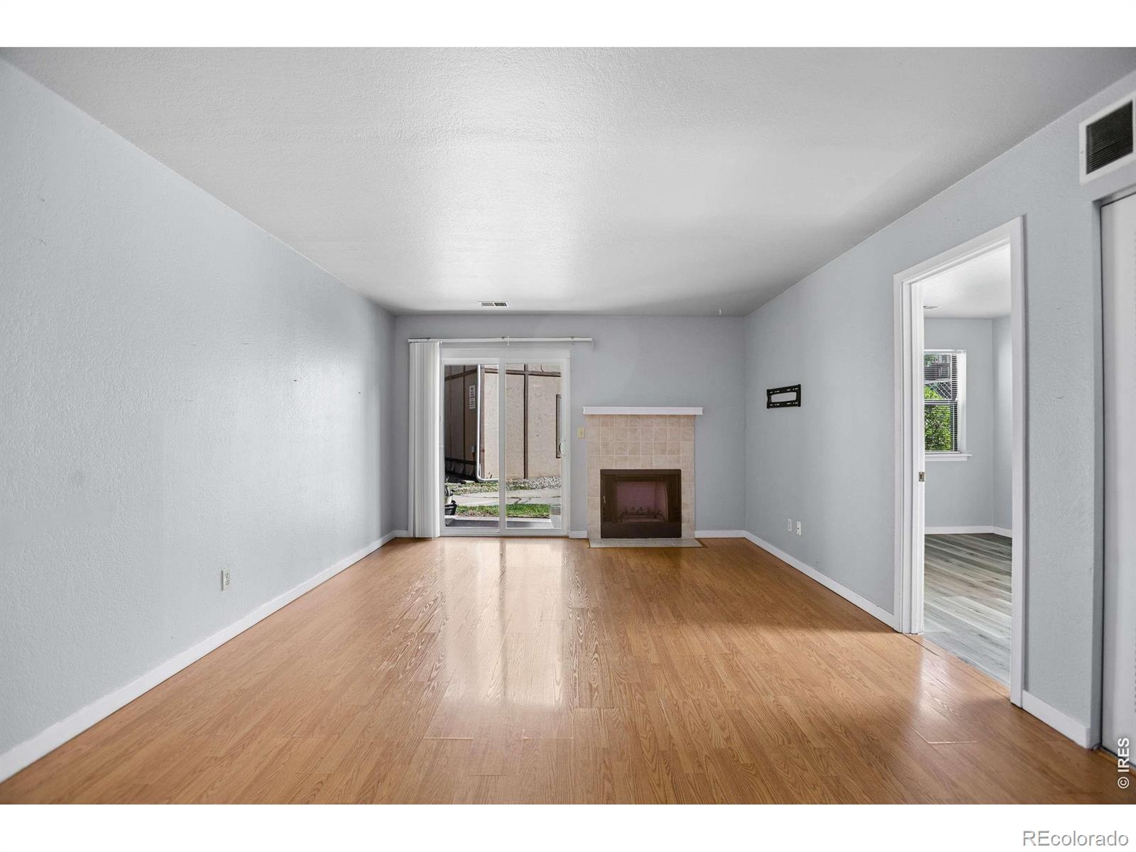 MLS Image #12 for 225 e 8th avenue,longmont, Colorado