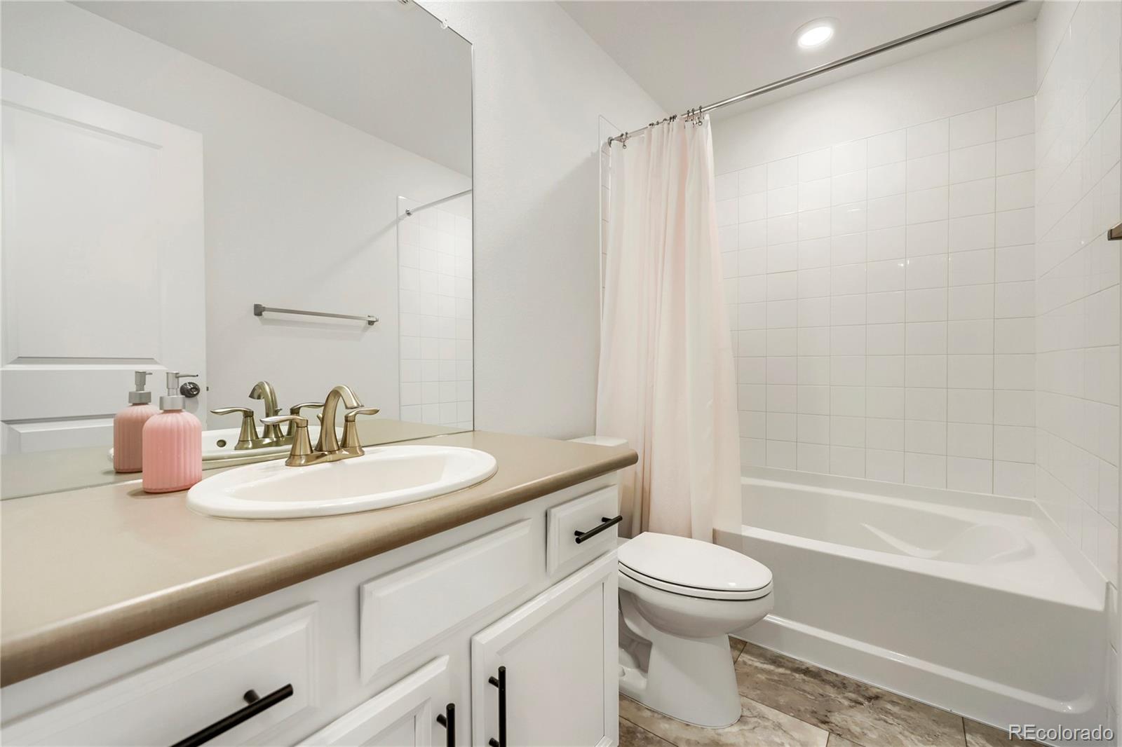 MLS Image #19 for 17681 e 95th place,commerce city, Colorado
