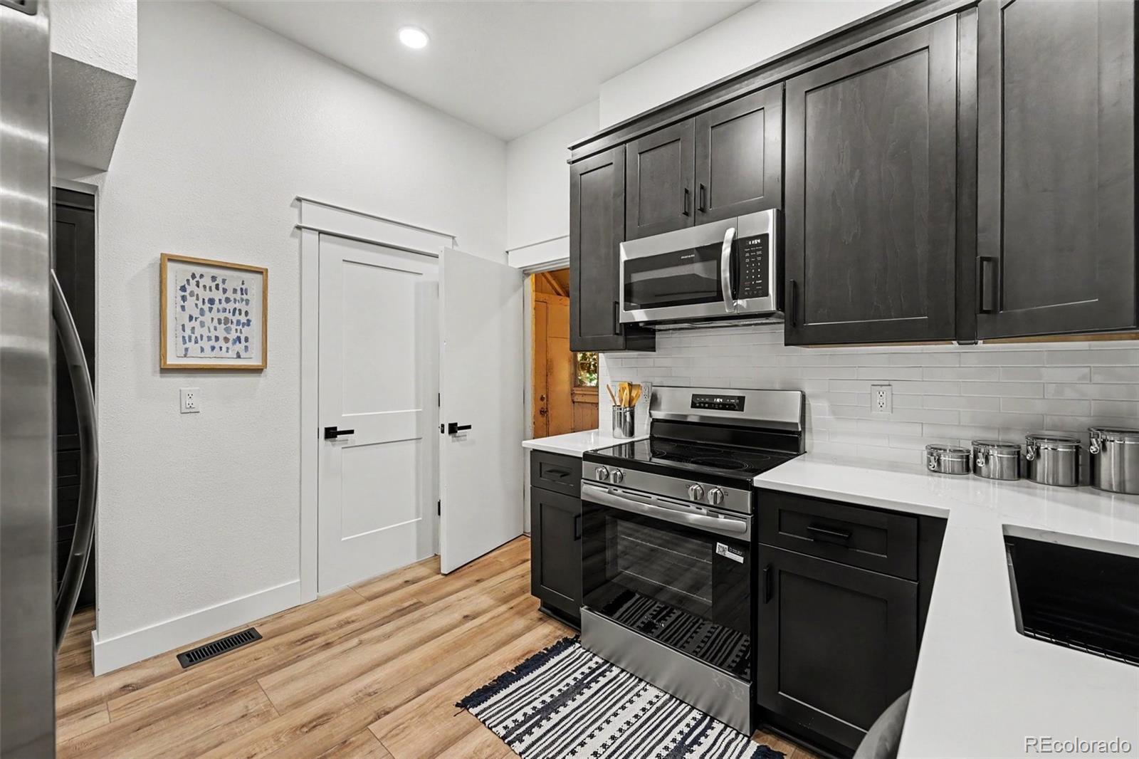 MLS Image #8 for 2439 n ogden street,denver, Colorado