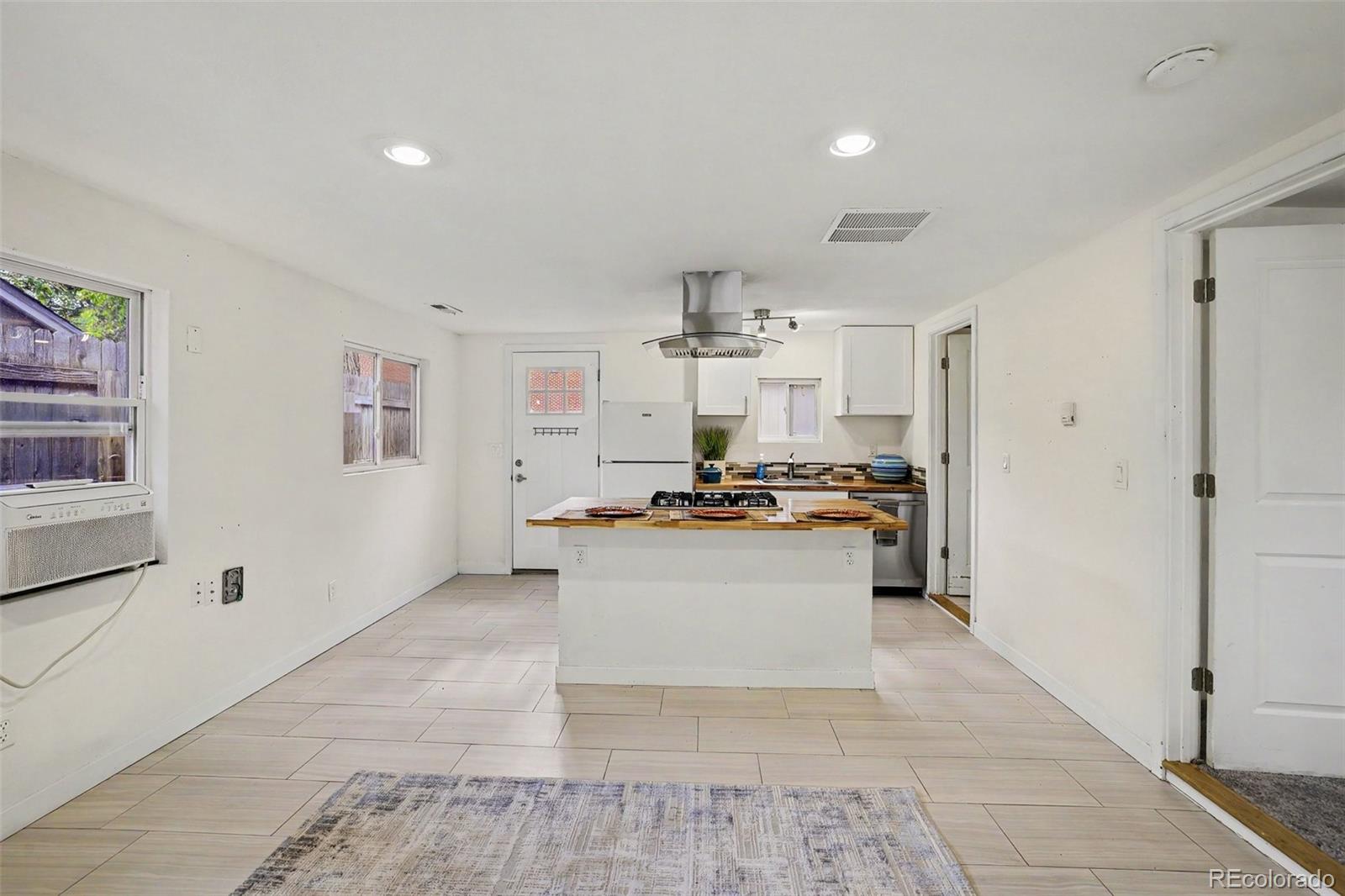 MLS Image #4 for 1237  dayton street,aurora, Colorado
