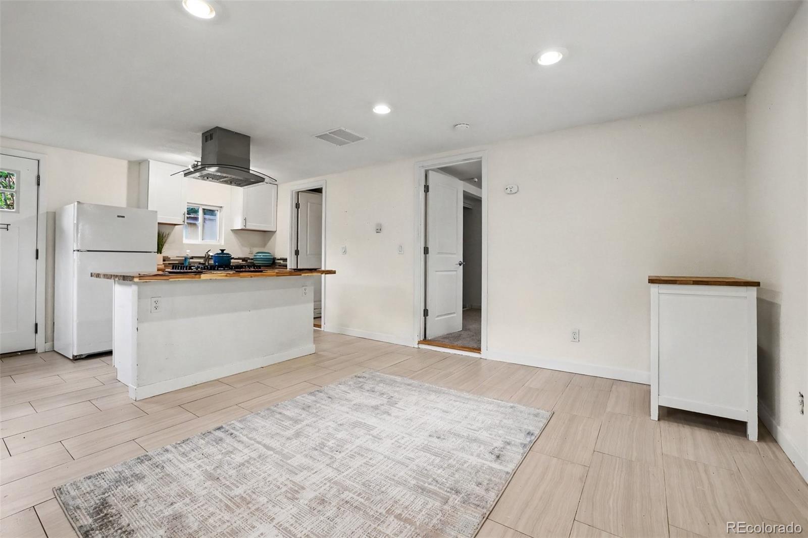 MLS Image #5 for 1237  dayton street,aurora, Colorado
