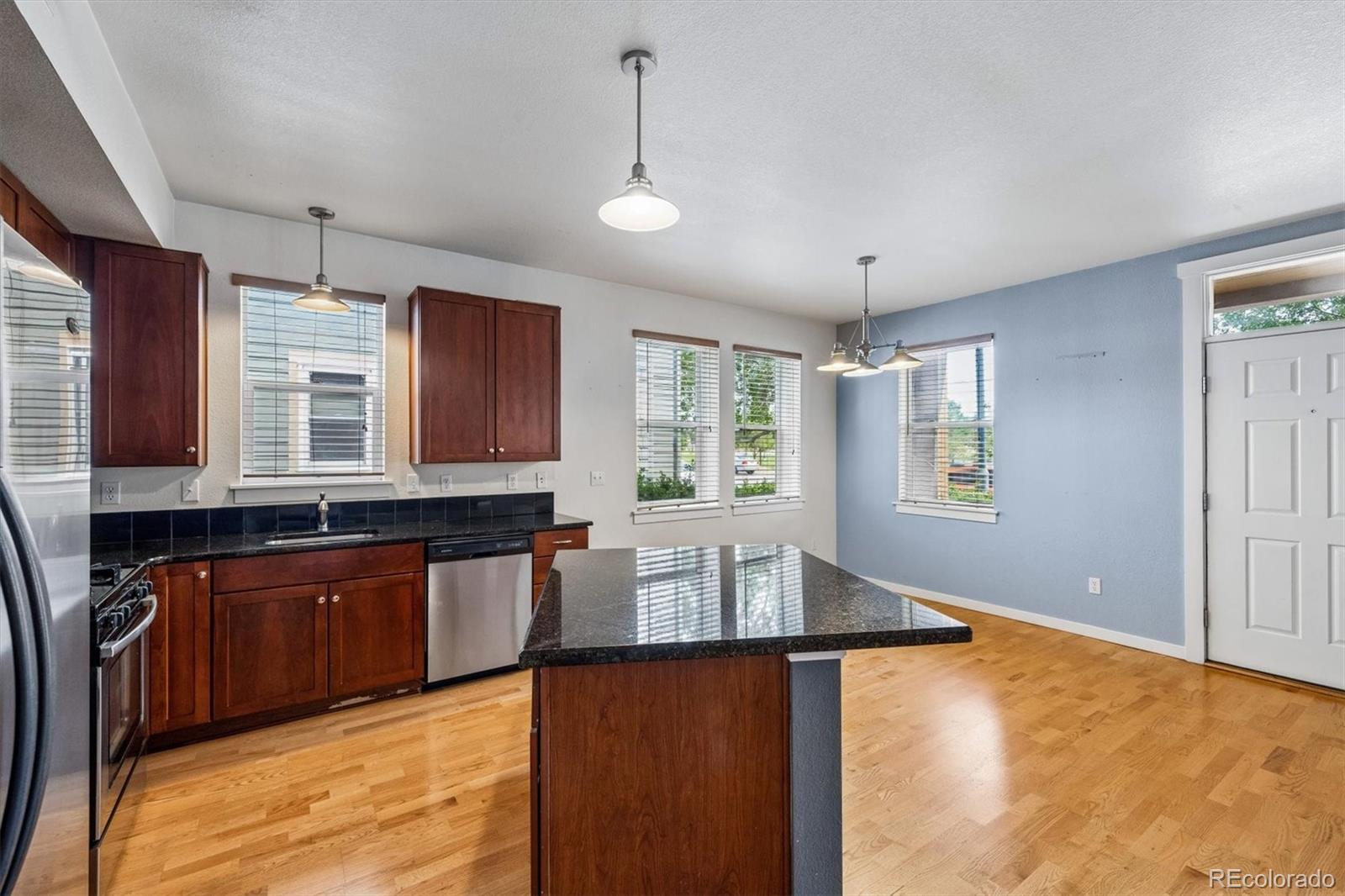 MLS Image #13 for 9941 e 26th avenue,denver, Colorado