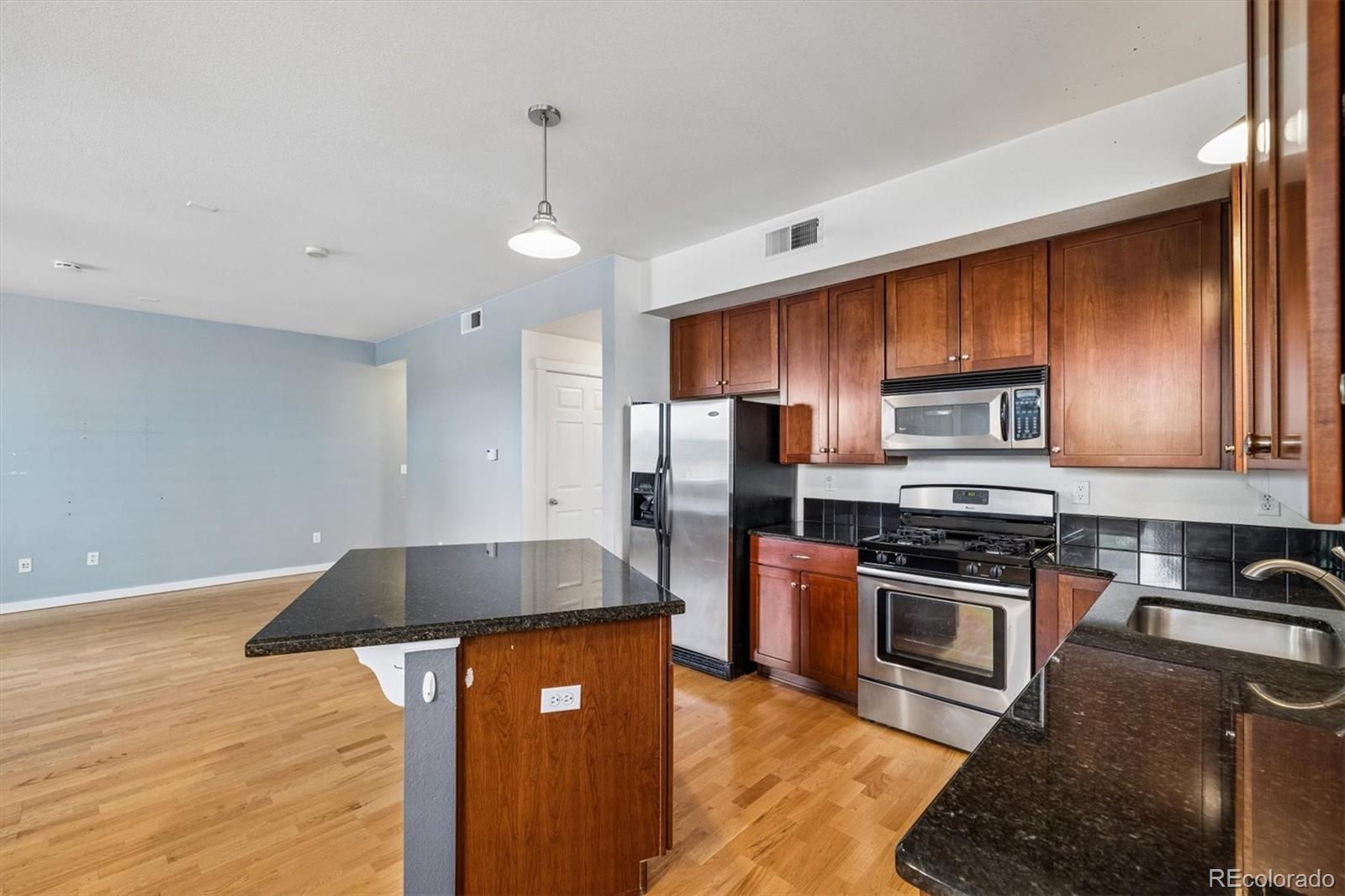 MLS Image #14 for 9941 e 26th avenue,denver, Colorado