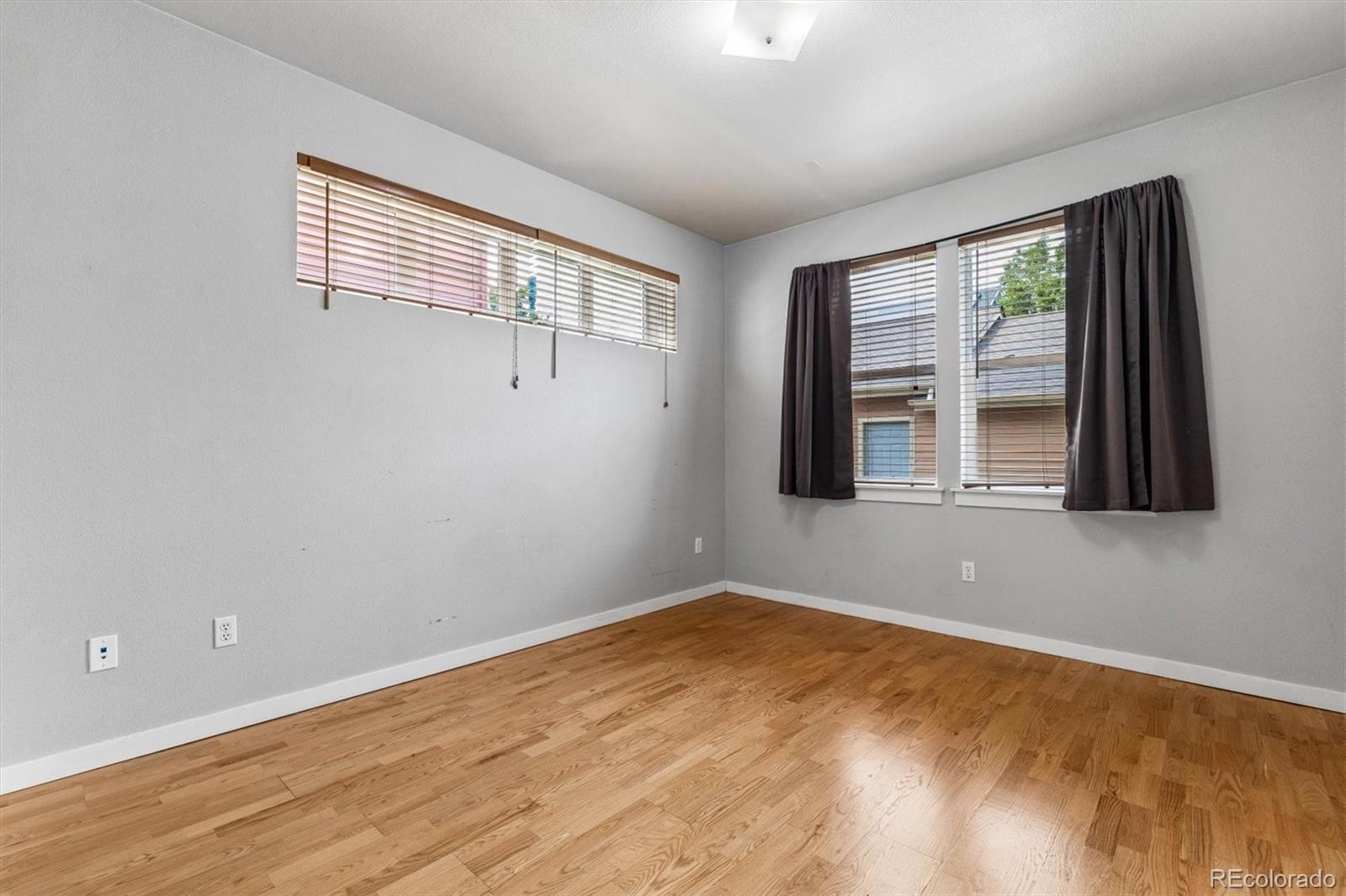 MLS Image #15 for 9941 e 26th avenue,denver, Colorado