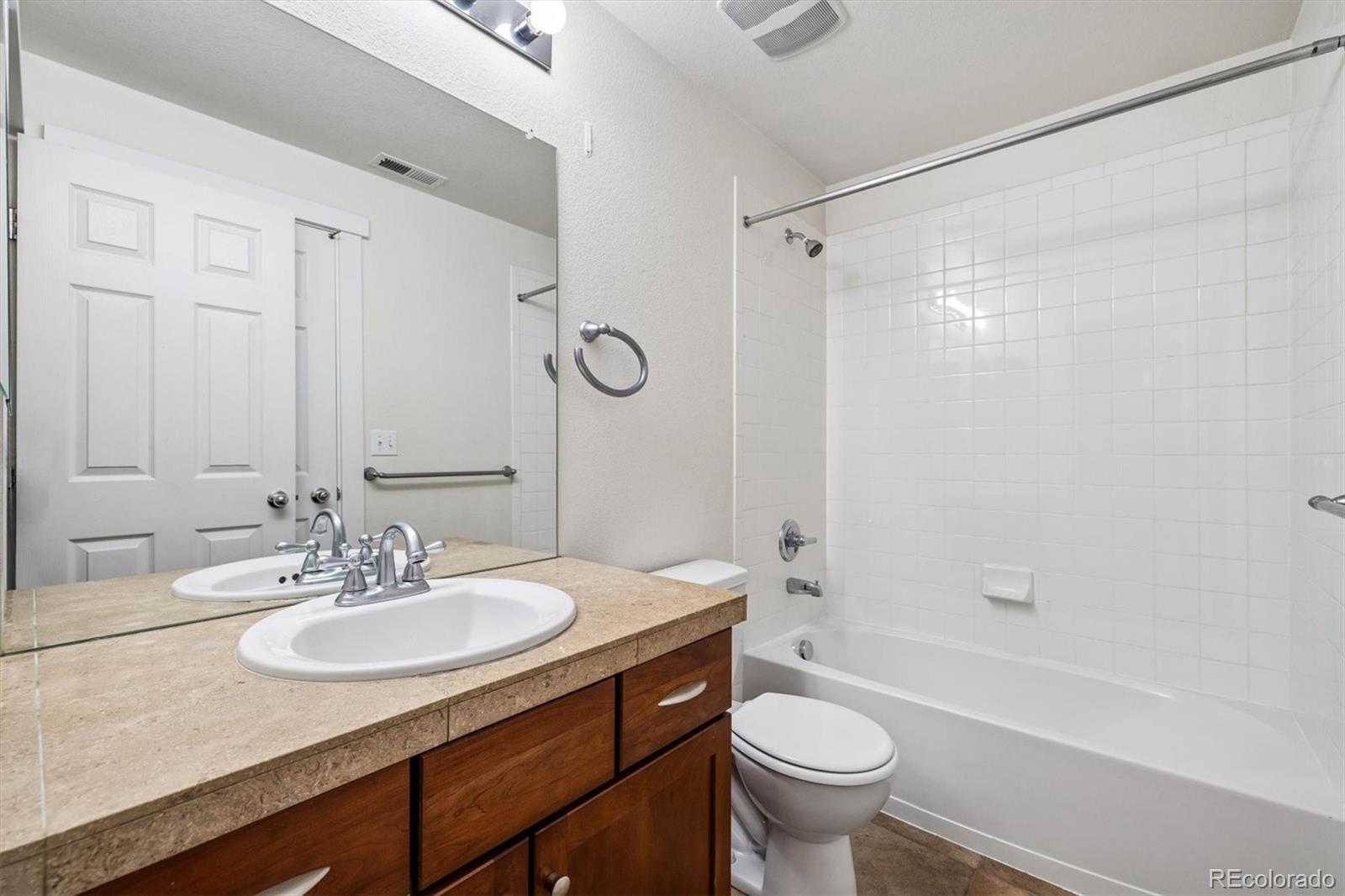 MLS Image #19 for 9941 e 26th avenue,denver, Colorado