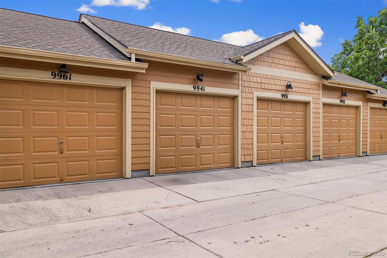 MLS Image #21 for 9941 e 26th avenue,denver, Colorado