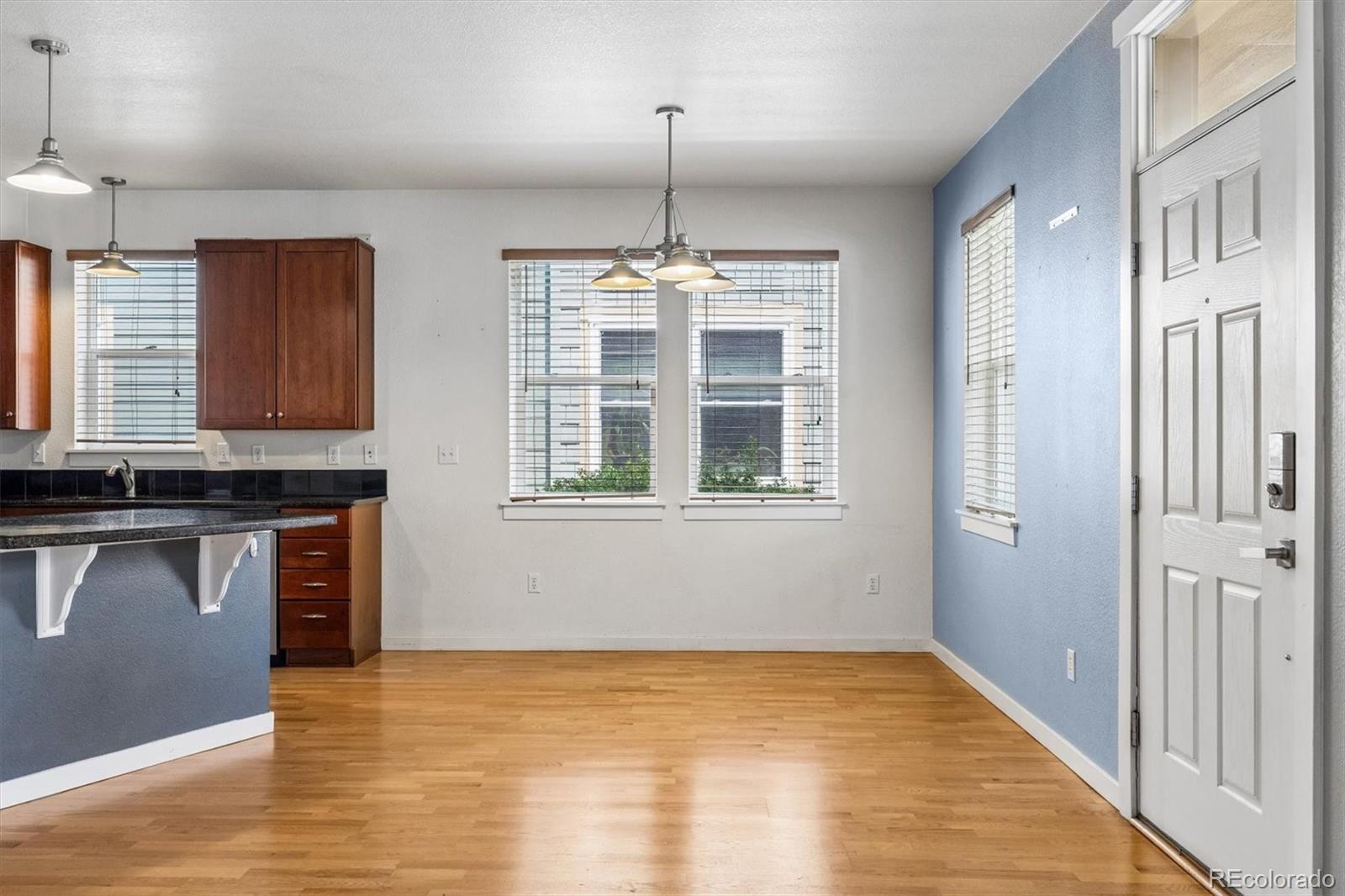 MLS Image #8 for 9941 e 26th avenue,denver, Colorado