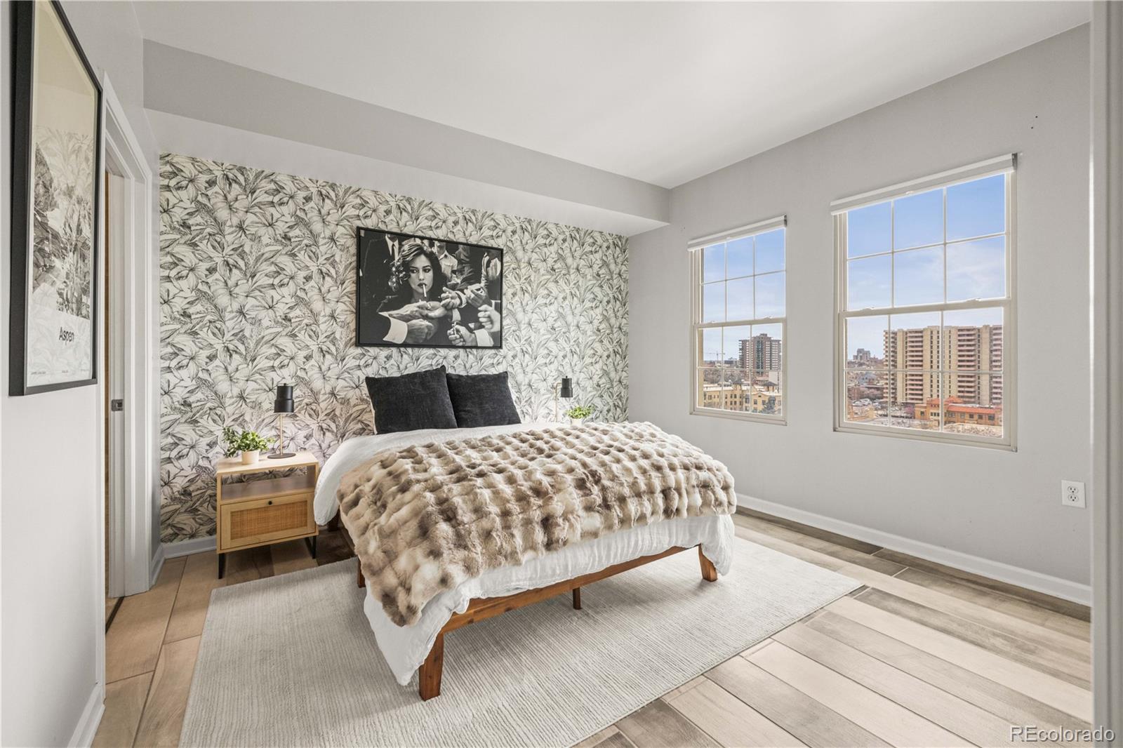 MLS Image #14 for 975 n lincoln street,denver, Colorado