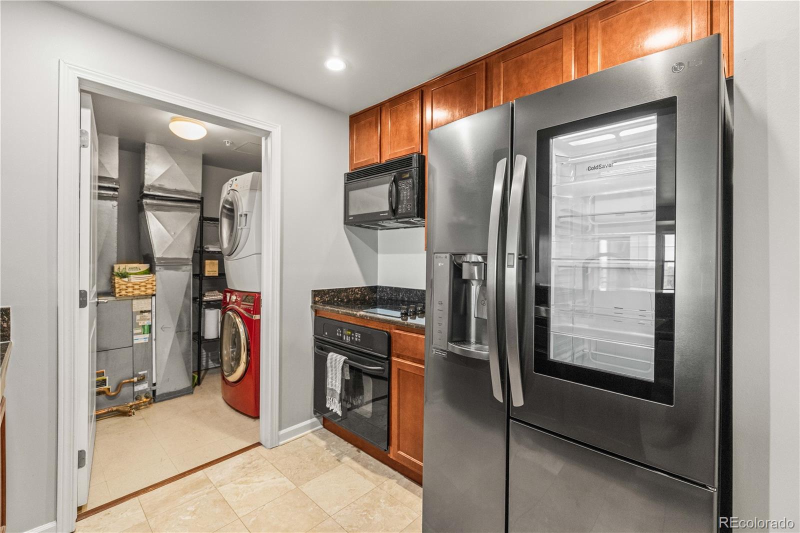 MLS Image #6 for 975 n lincoln street,denver, Colorado