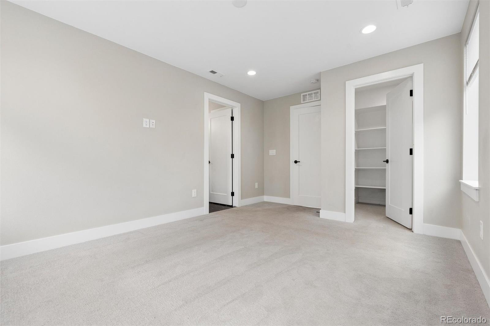 MLS Image #14 for 2147 s bellaire street,denver, Colorado