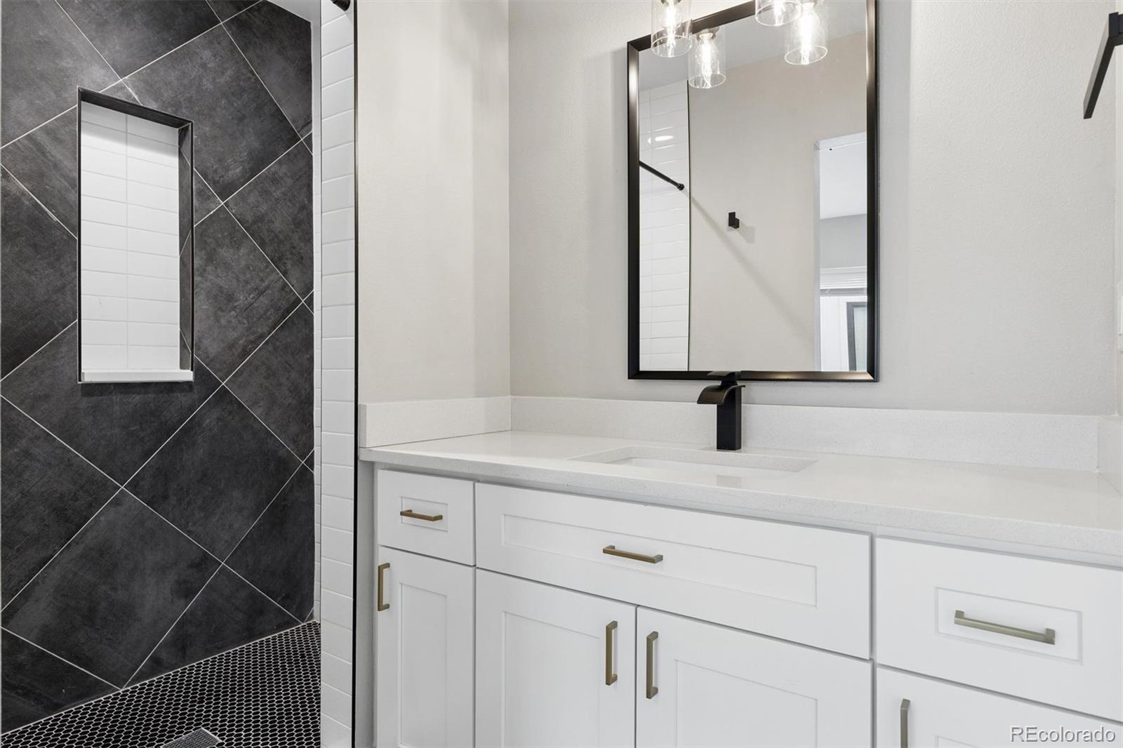 MLS Image #23 for 2147 s bellaire street,denver, Colorado