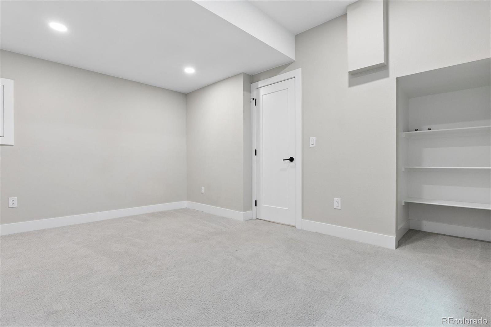 MLS Image #27 for 2147 s bellaire street,denver, Colorado