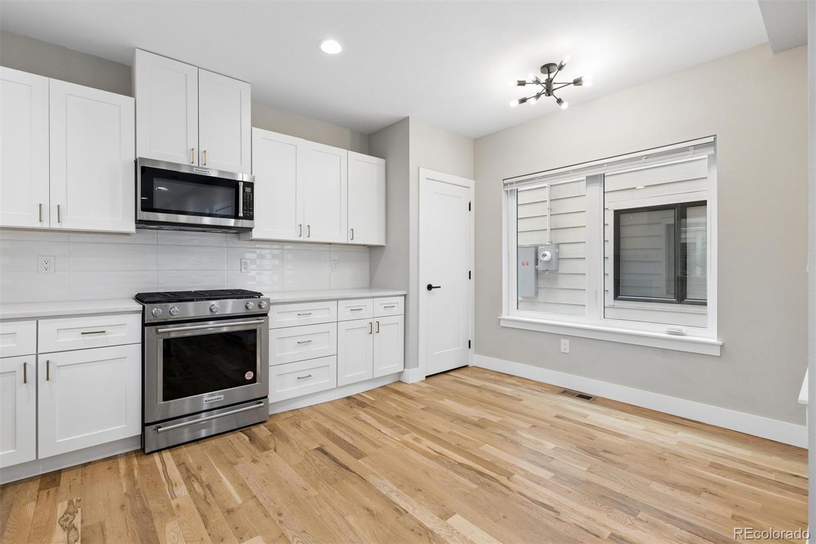 MLS Image #4 for 2147 s bellaire street,denver, Colorado