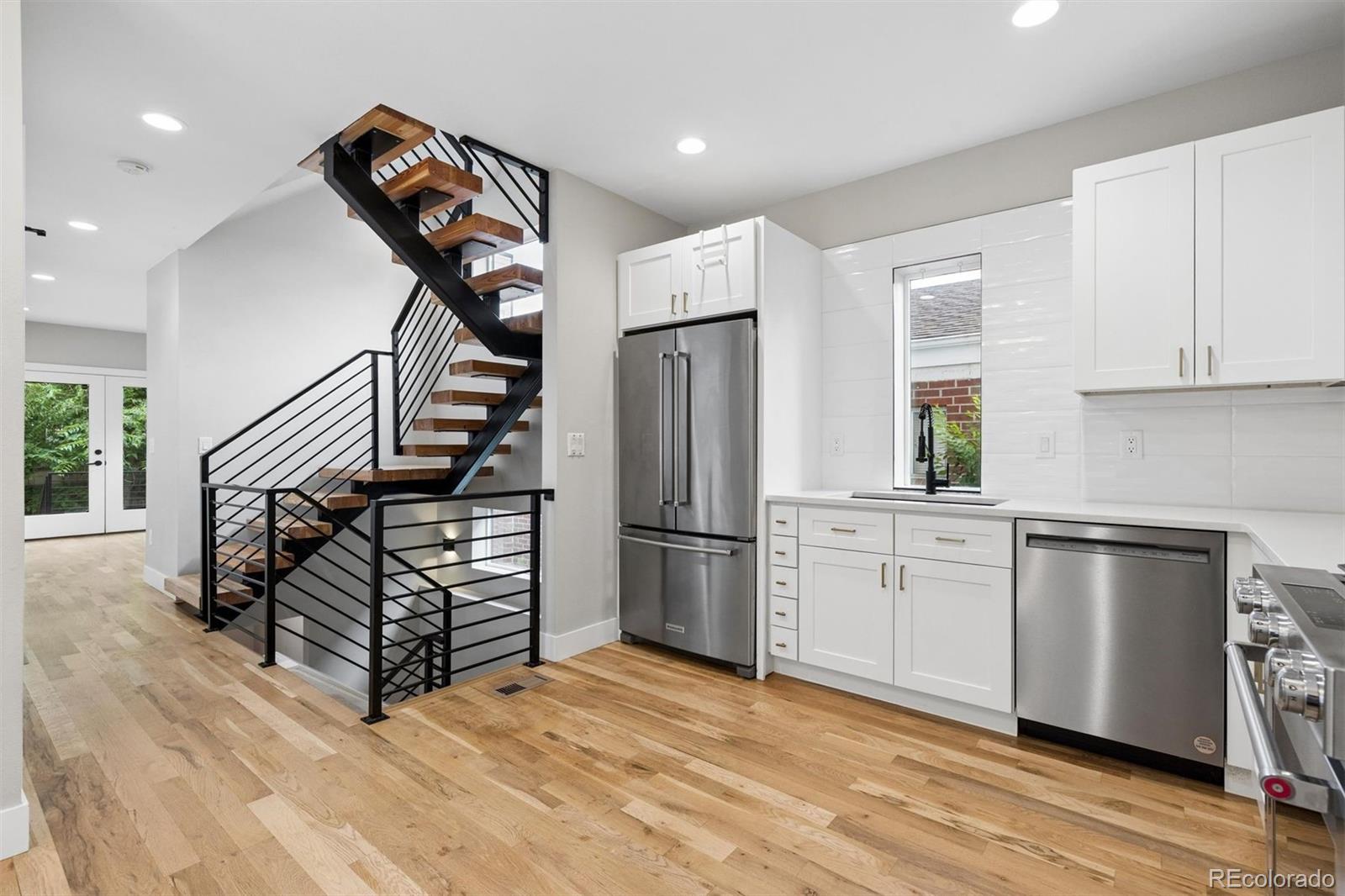 MLS Image #5 for 2147 s bellaire street,denver, Colorado