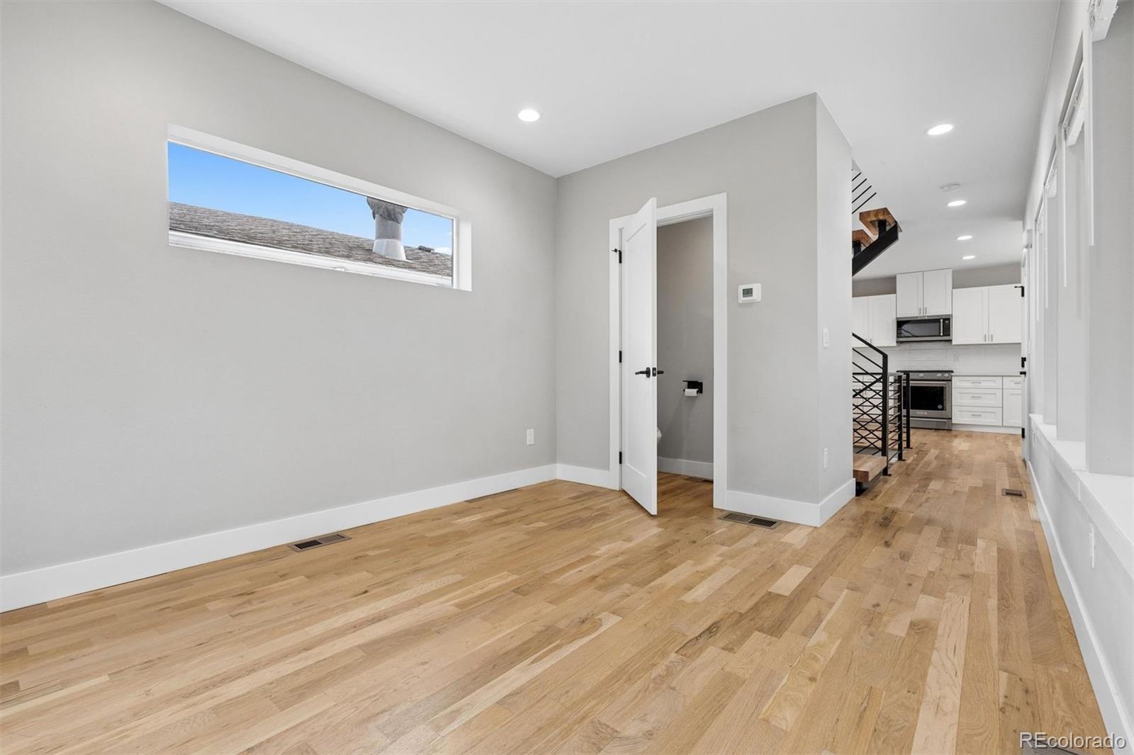MLS Image #8 for 2147 s bellaire street,denver, Colorado
