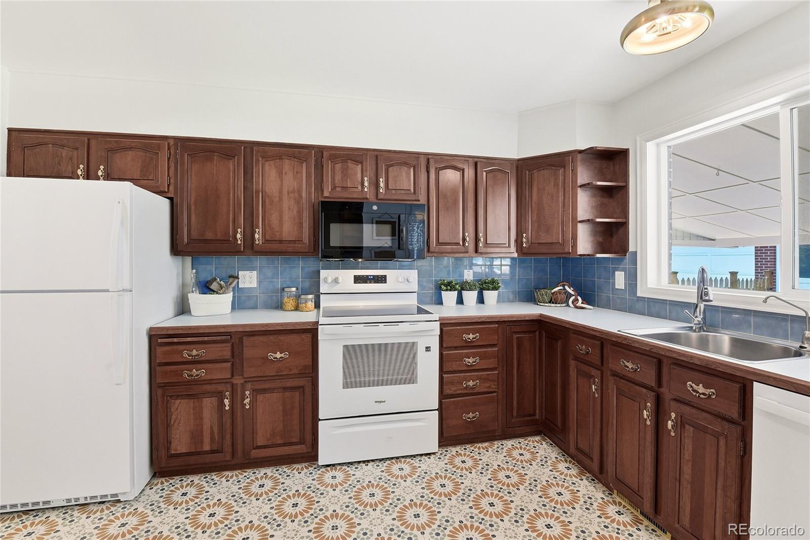 MLS Image #8 for 3323 w monmouth avenue,englewood, Colorado