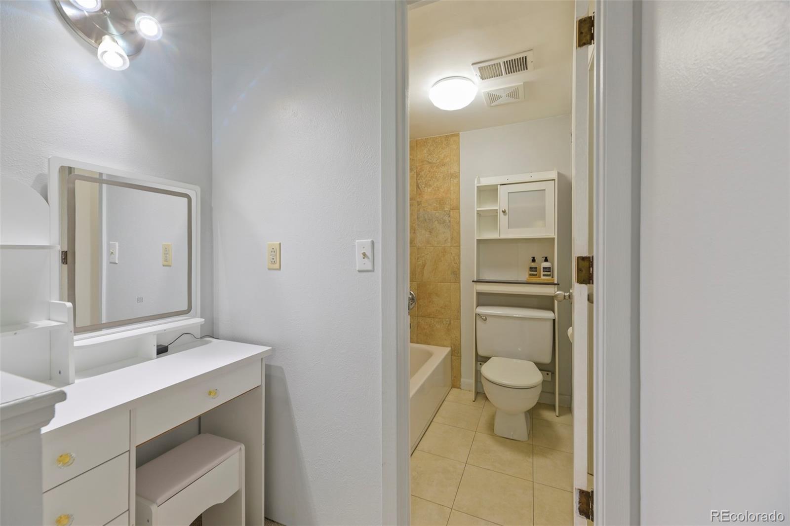 MLS Image #19 for 17642 e loyola drive,aurora, Colorado