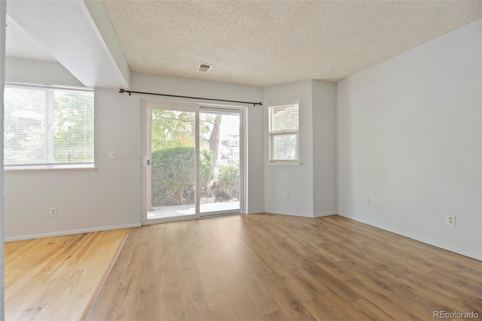 MLS Image #5 for 17642 e loyola drive,aurora, Colorado