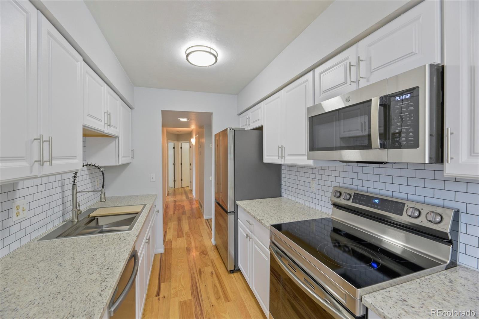 MLS Image #9 for 17642 e loyola drive,aurora, Colorado